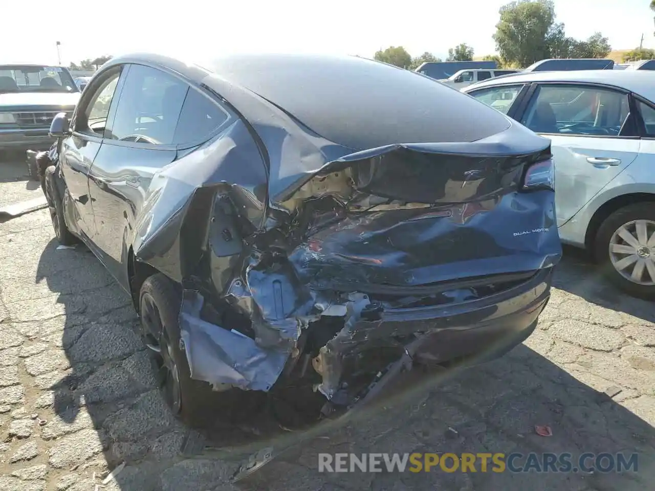 3 Photograph of a damaged car 5YJYGDEE0MF277135 TESLA MODEL Y 2021