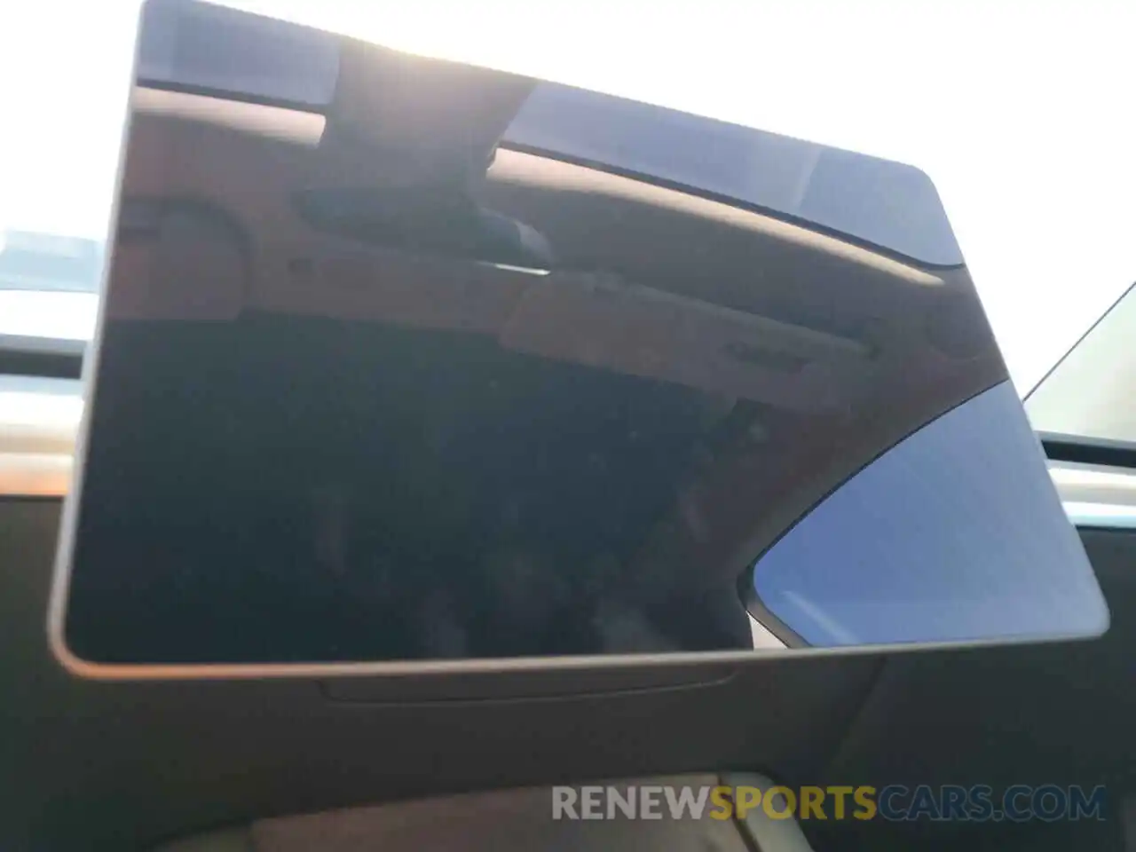 8 Photograph of a damaged car 5YJYGDEE0MF277135 TESLA MODEL Y 2021