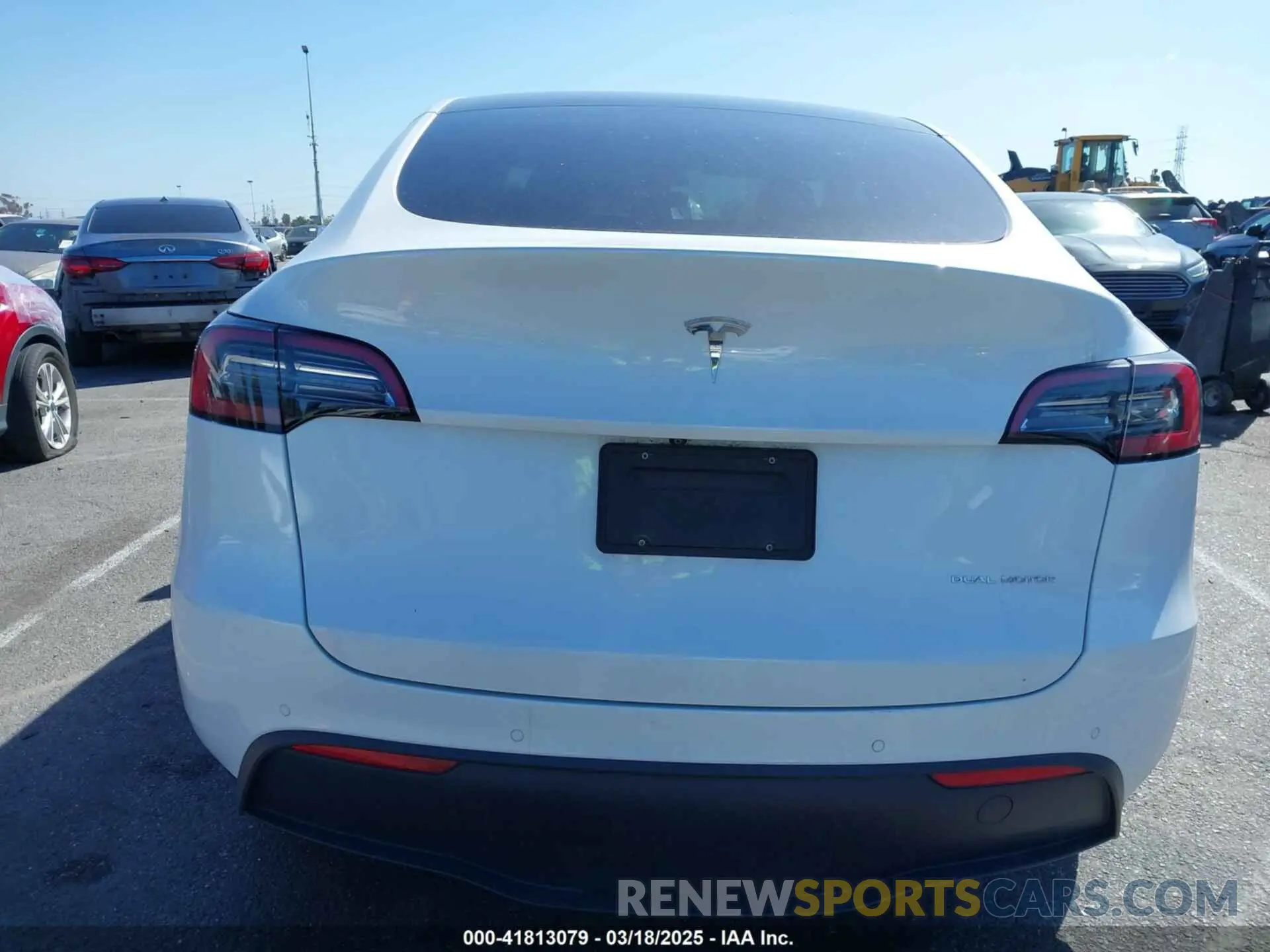 16 Photograph of a damaged car 5YJYGDEE0MF277197 TESLA MODEL Y 2021
