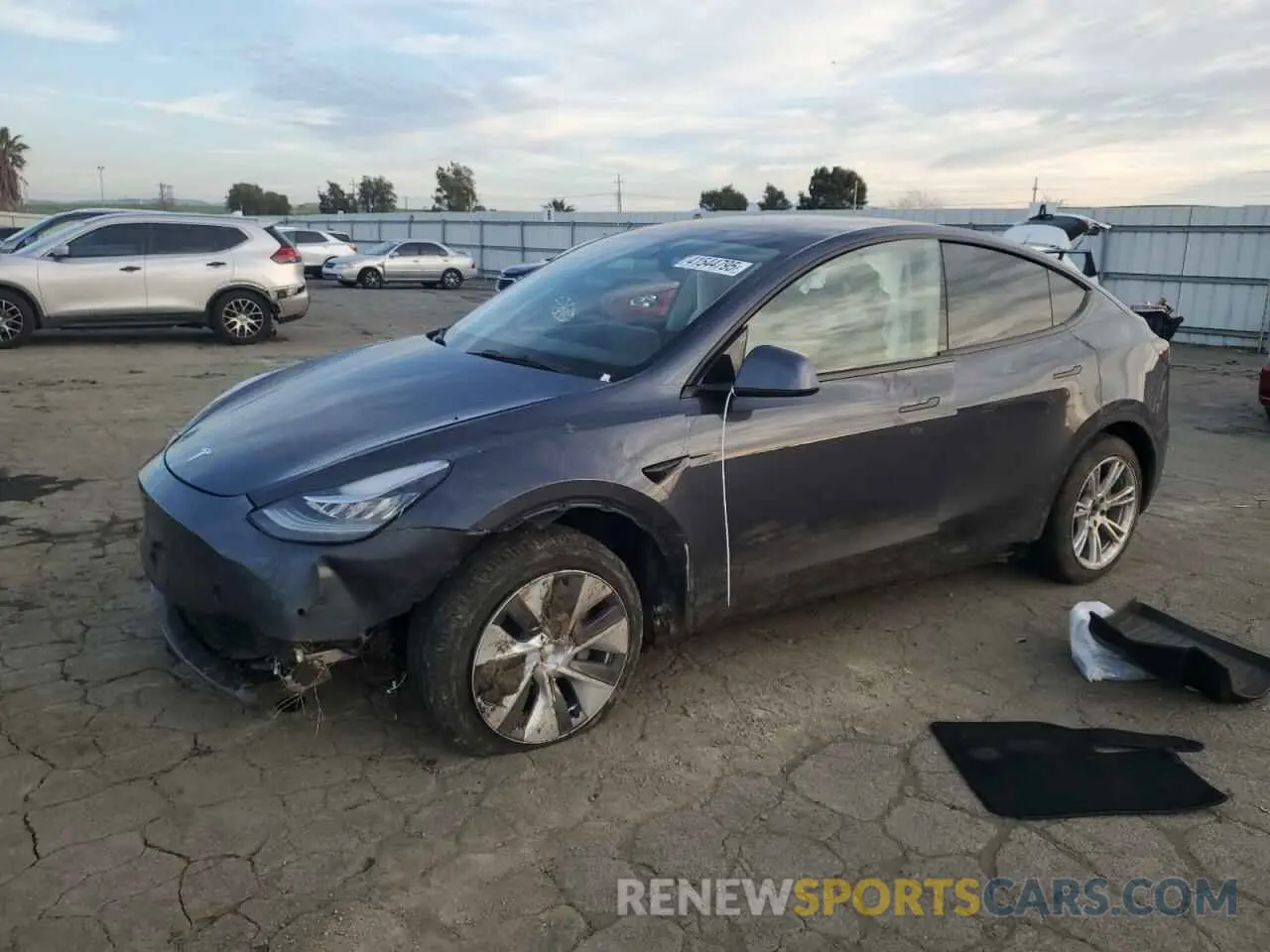 1 Photograph of a damaged car 5YJYGDEE0MF278706 TESLA MODEL Y 2021