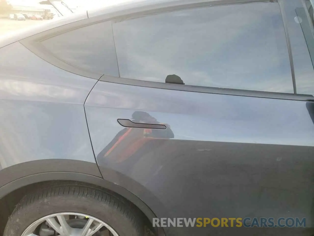 10 Photograph of a damaged car 5YJYGDEE0MF278706 TESLA MODEL Y 2021