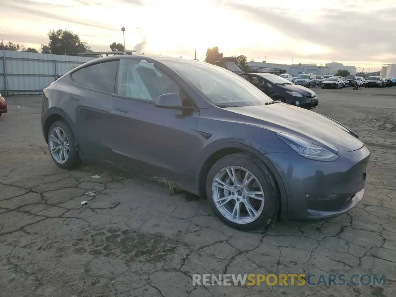 4 Photograph of a damaged car 5YJYGDEE0MF278706 TESLA MODEL Y 2021