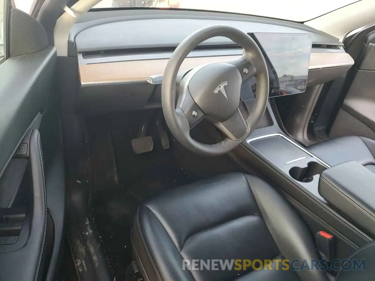 8 Photograph of a damaged car 5YJYGDEE0MF278706 TESLA MODEL Y 2021