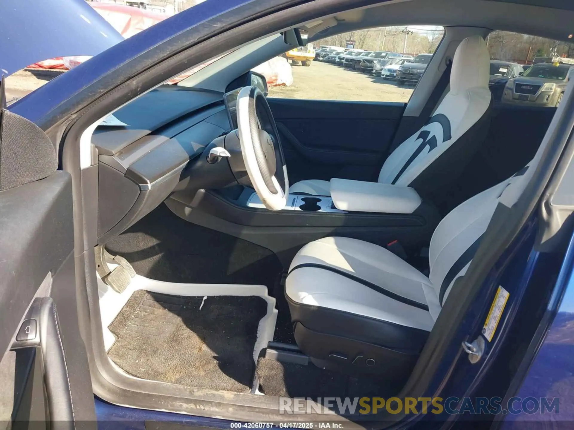 5 Photograph of a damaged car 5YJYGDEE0MF279449 TESLA MODEL Y 2021