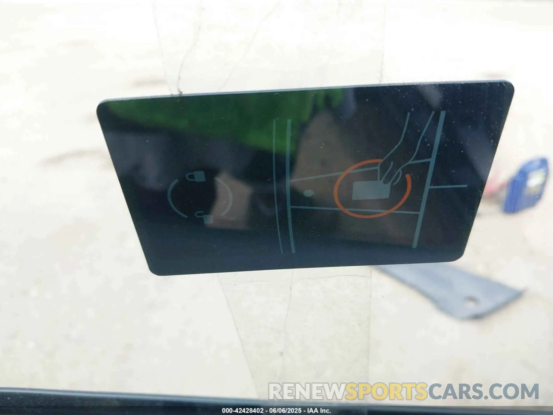 11 Photograph of a damaged car 5YJYGDEE0MF286465 TESLA MODEL Y 2021