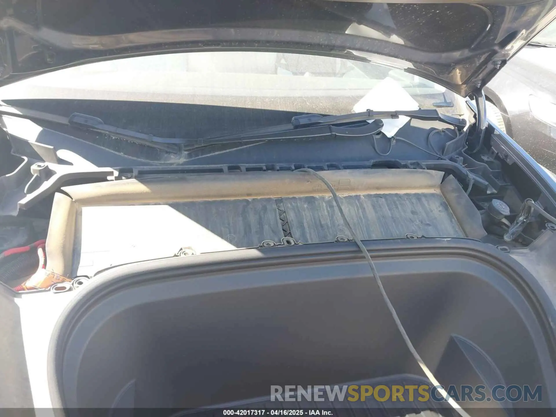 10 Photograph of a damaged car 5YJYGDEE0MF295134 TESLA MODEL Y 2021