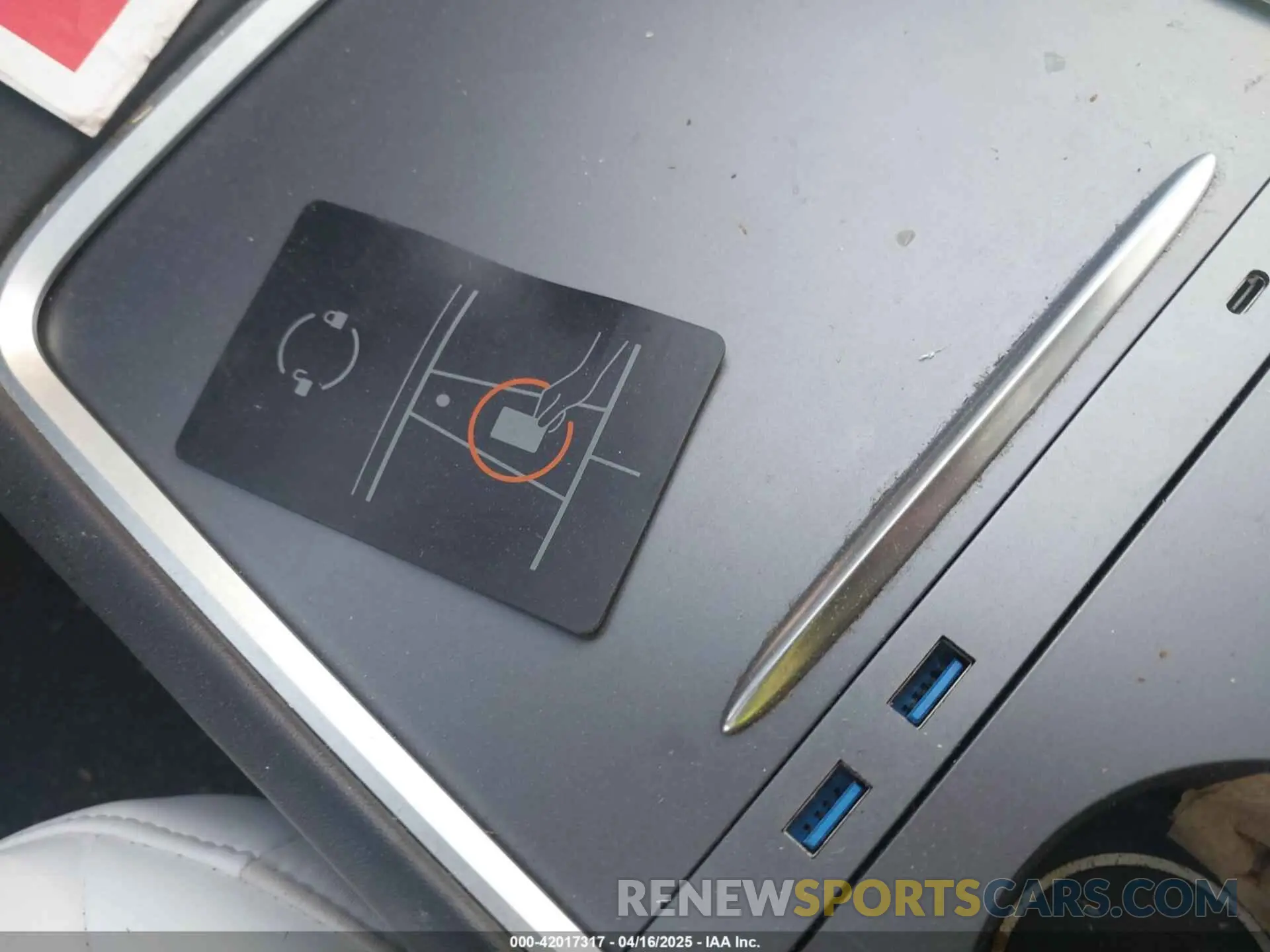 11 Photograph of a damaged car 5YJYGDEE0MF295134 TESLA MODEL Y 2021