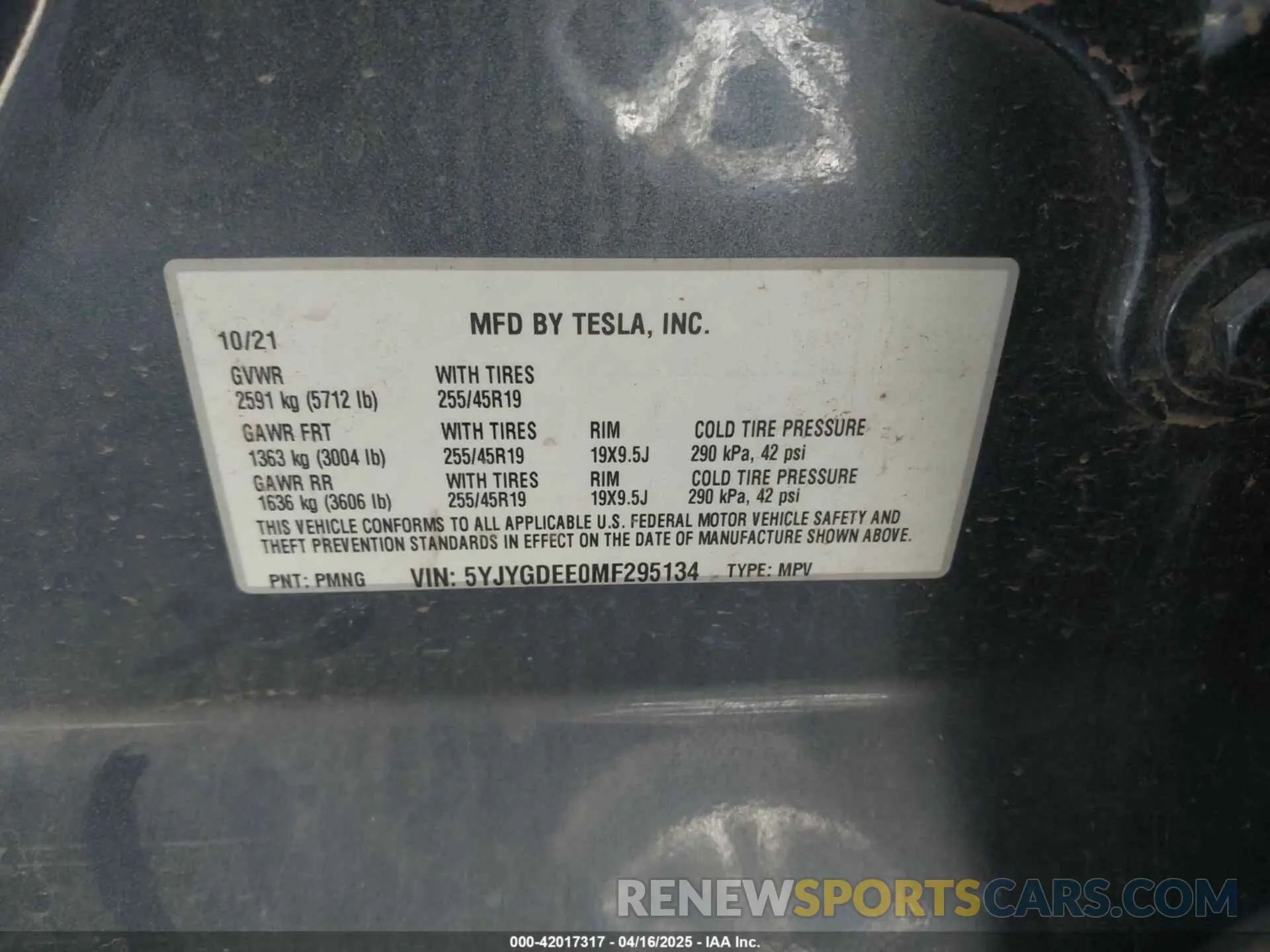 9 Photograph of a damaged car 5YJYGDEE0MF295134 TESLA MODEL Y 2021