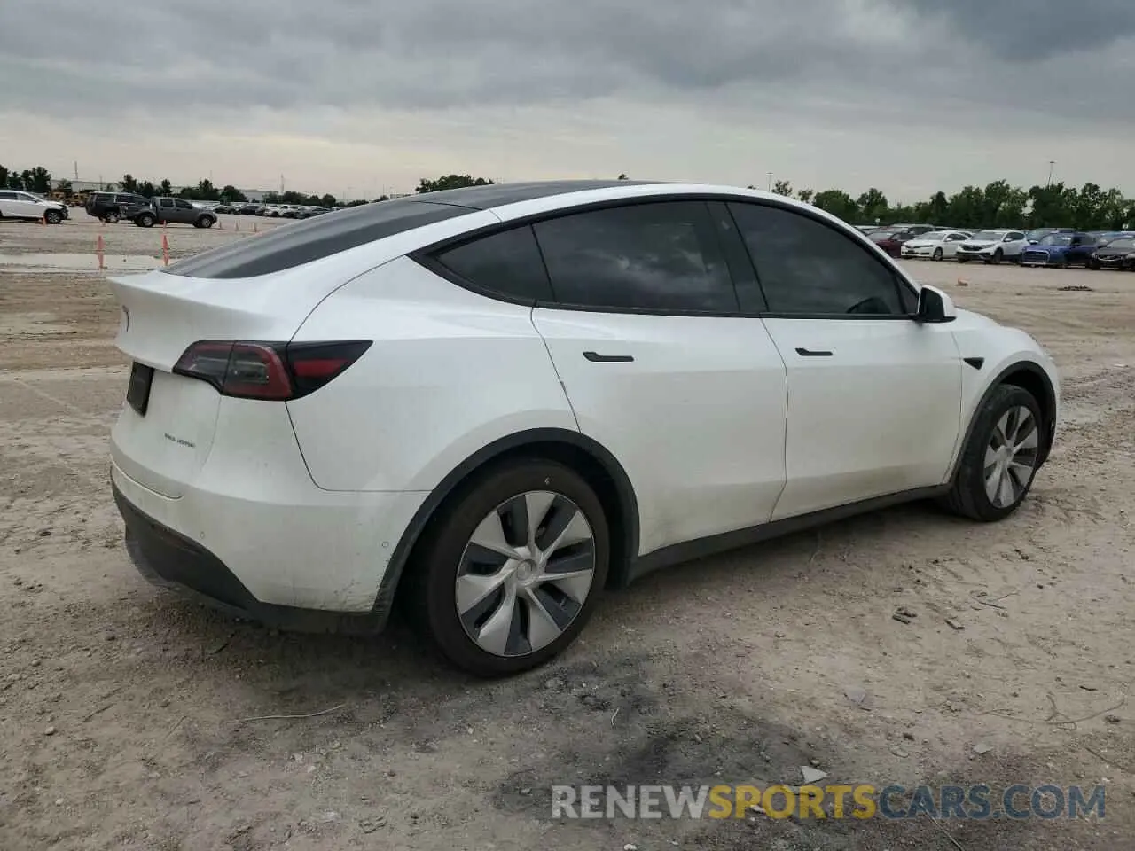 3 Photograph of a damaged car 5YJYGDEE0MF299944 TESLA MODEL Y 2021