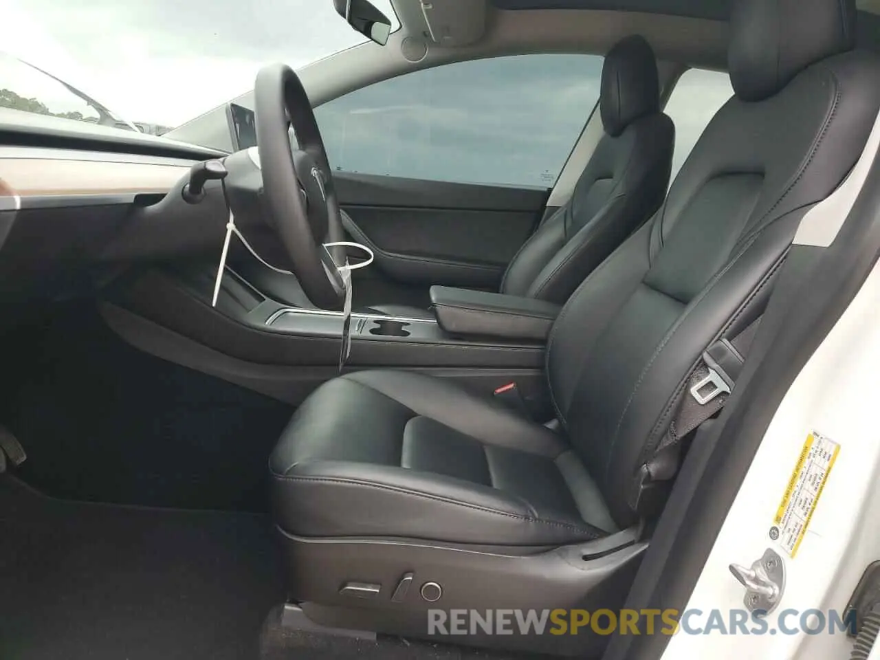 7 Photograph of a damaged car 5YJYGDEE0MF299944 TESLA MODEL Y 2021