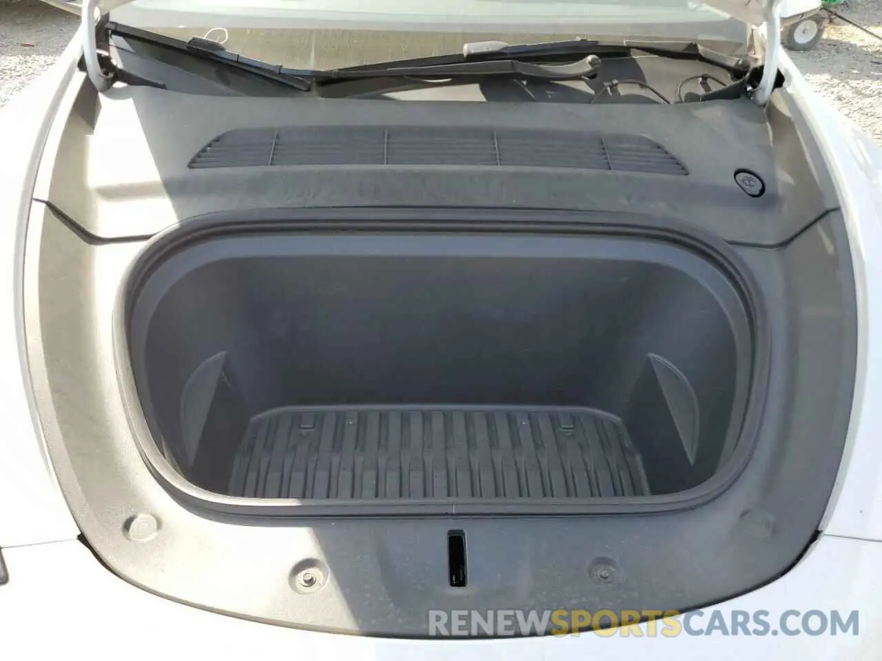 12 Photograph of a damaged car 5YJYGDEE0MF301658 TESLA MODEL Y 2021