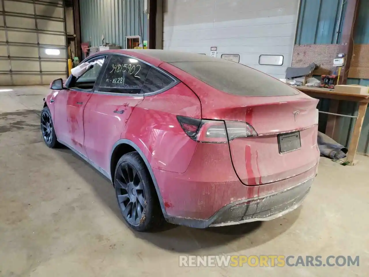 3 Photograph of a damaged car 5YJYGDEE1MF060497 TESLA MODEL Y 2021