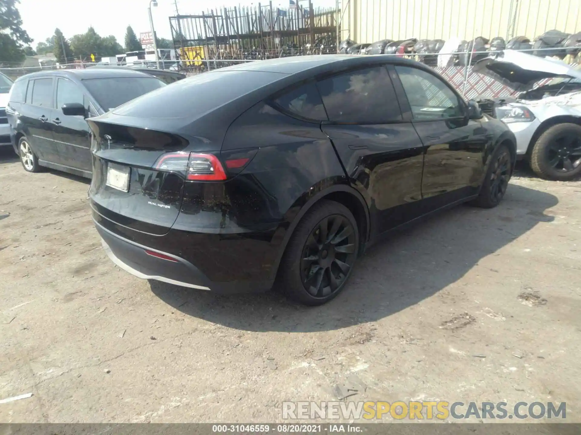 4 Photograph of a damaged car 5YJYGDEE1MF062377 TESLA MODEL Y 2021