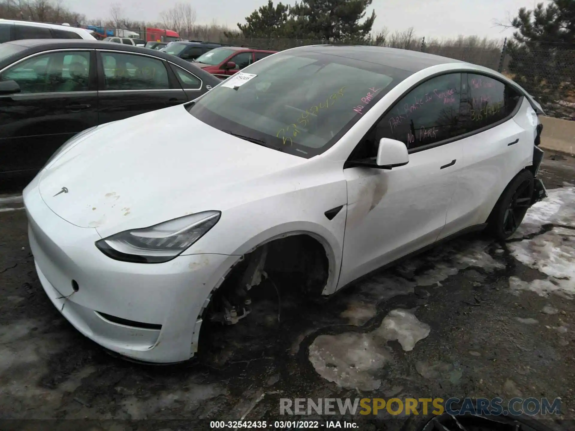 2 Photograph of a damaged car 5YJYGDEE1MF066252 TESLA MODEL Y 2021