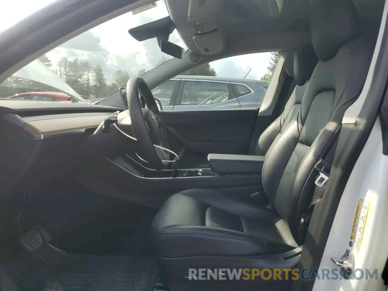 7 Photograph of a damaged car 5YJYGDEE1MF071385 TESLA MODEL Y 2021