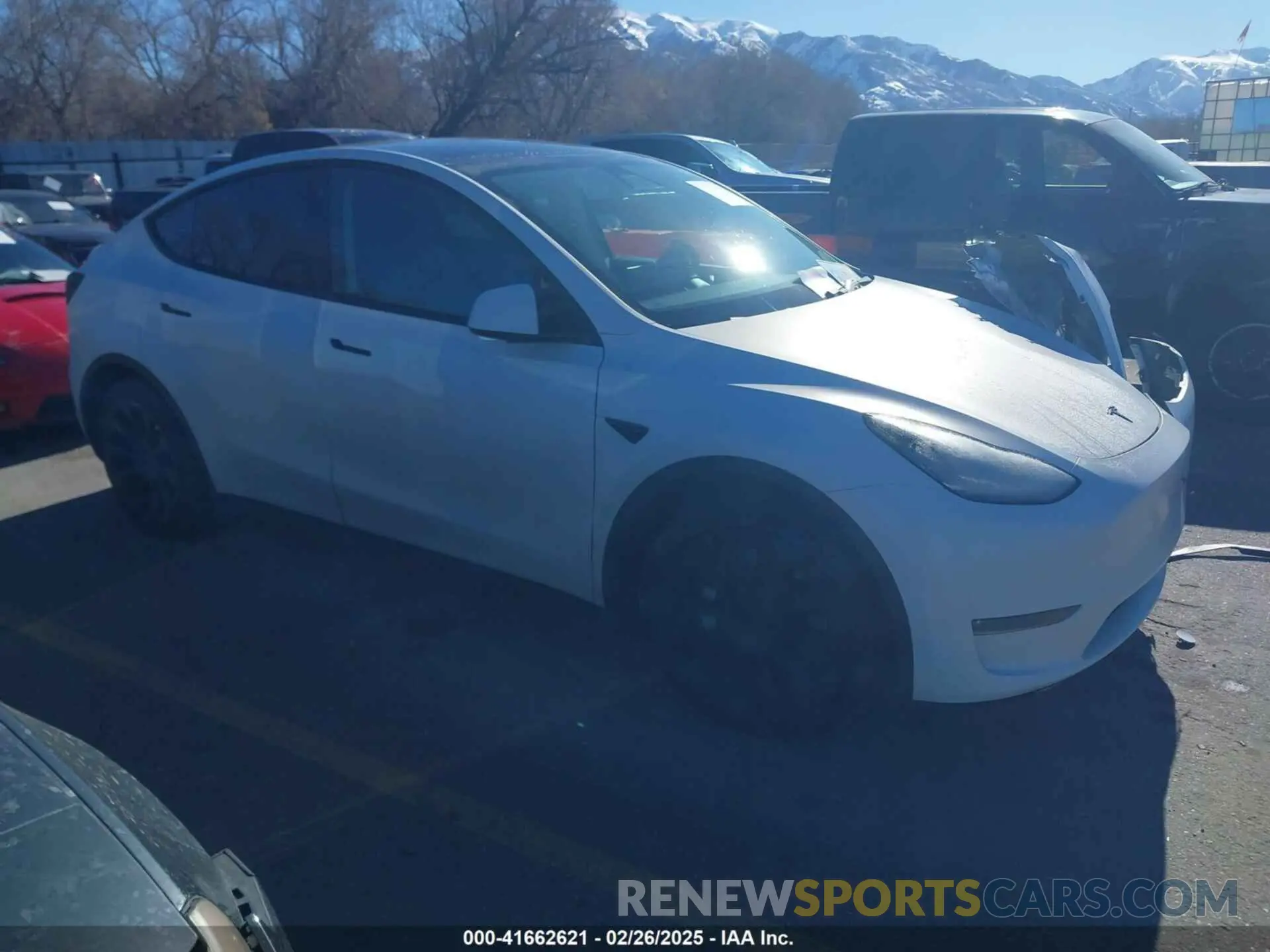 1 Photograph of a damaged car 5YJYGDEE1MF074173 TESLA MODEL Y 2021