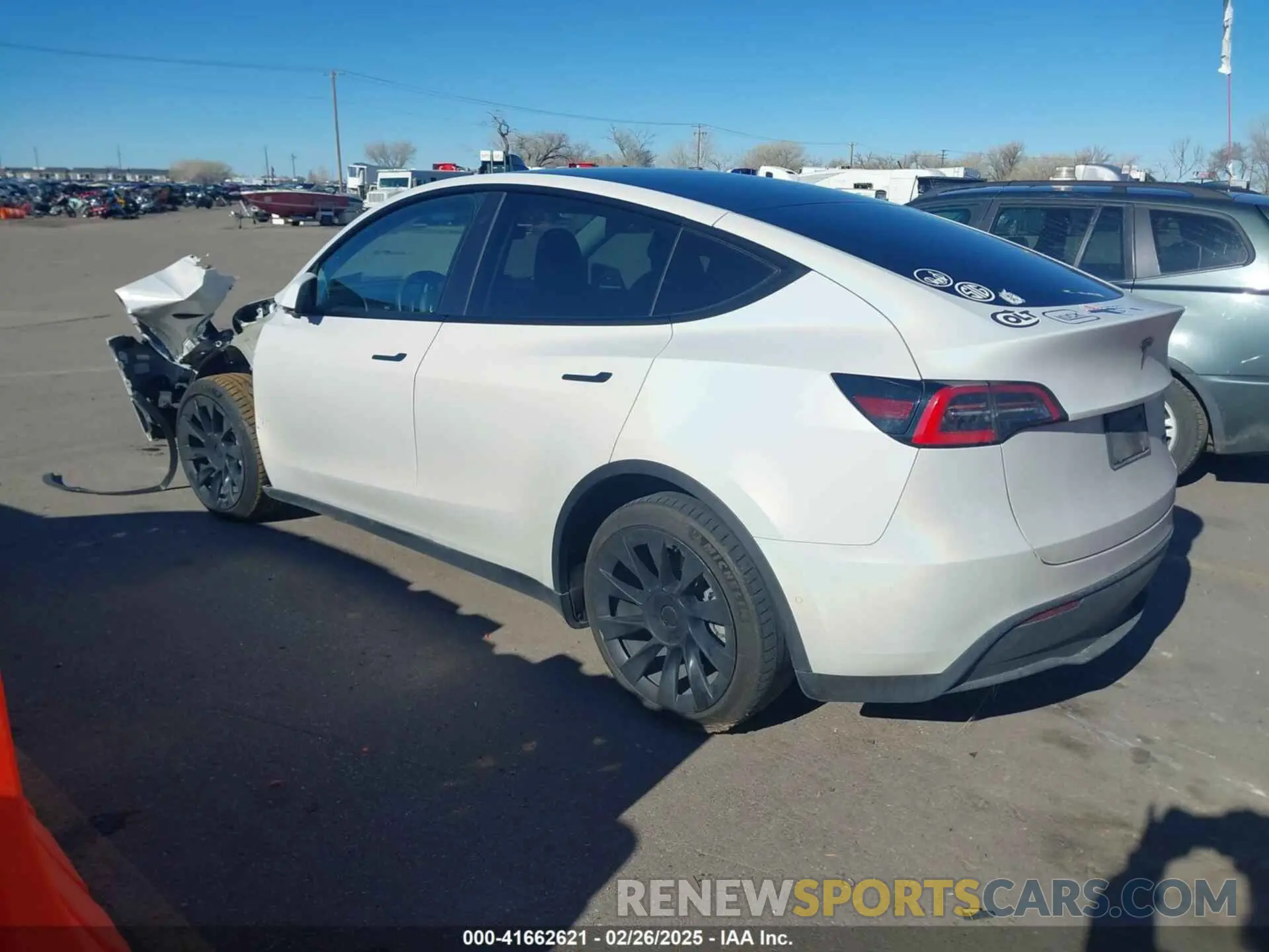 3 Photograph of a damaged car 5YJYGDEE1MF074173 TESLA MODEL Y 2021