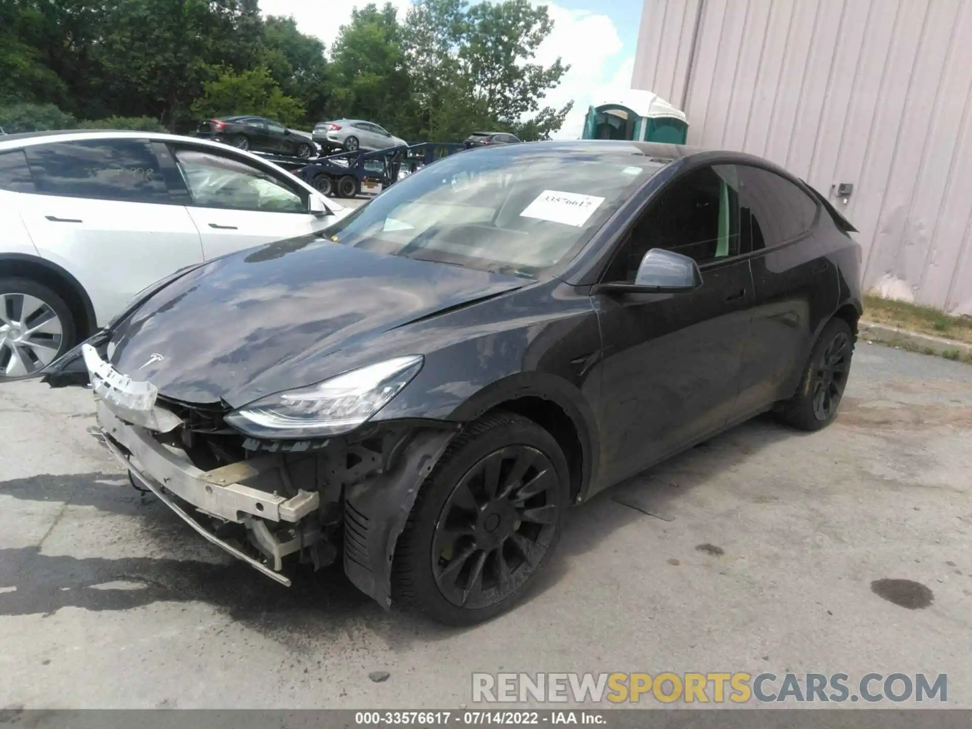 2 Photograph of a damaged car 5YJYGDEE1MF076800 TESLA MODEL Y 2021