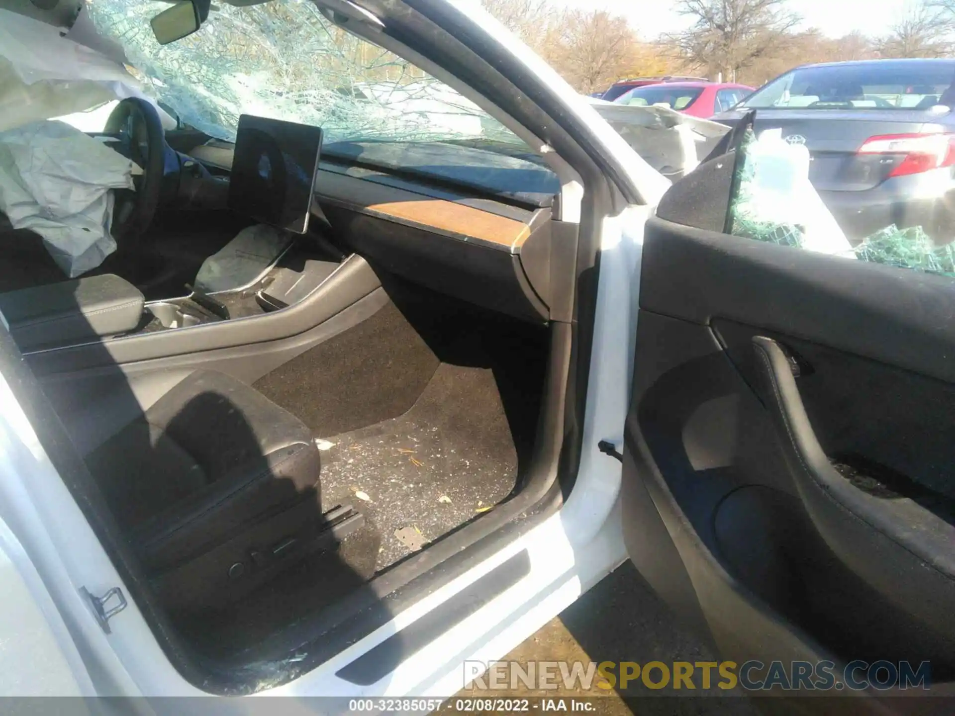 5 Photograph of a damaged car 5YJYGDEE1MF076957 TESLA MODEL Y 2021