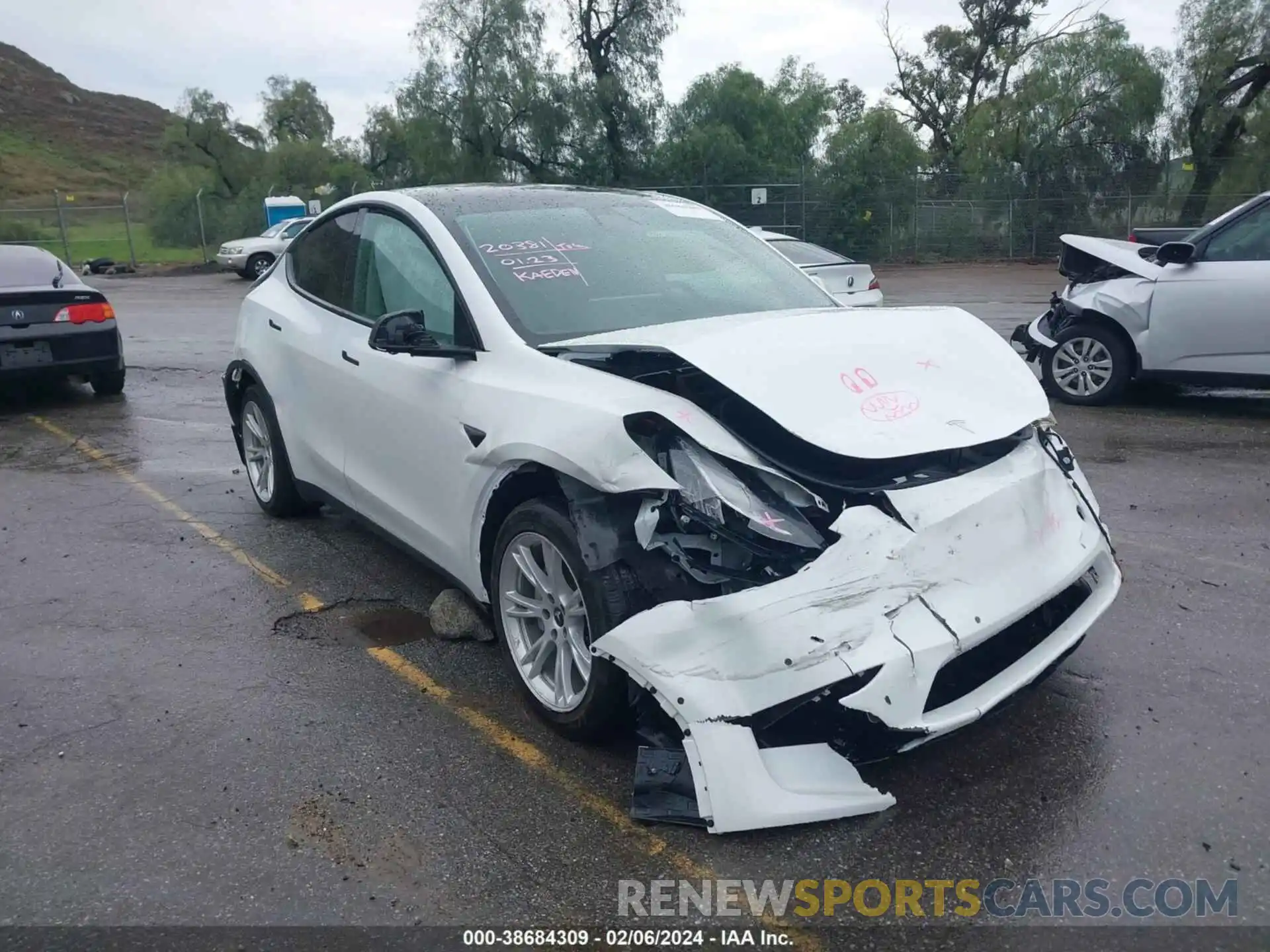 1 Photograph of a damaged car 5YJYGDEE1MF078840 TESLA MODEL Y 2021