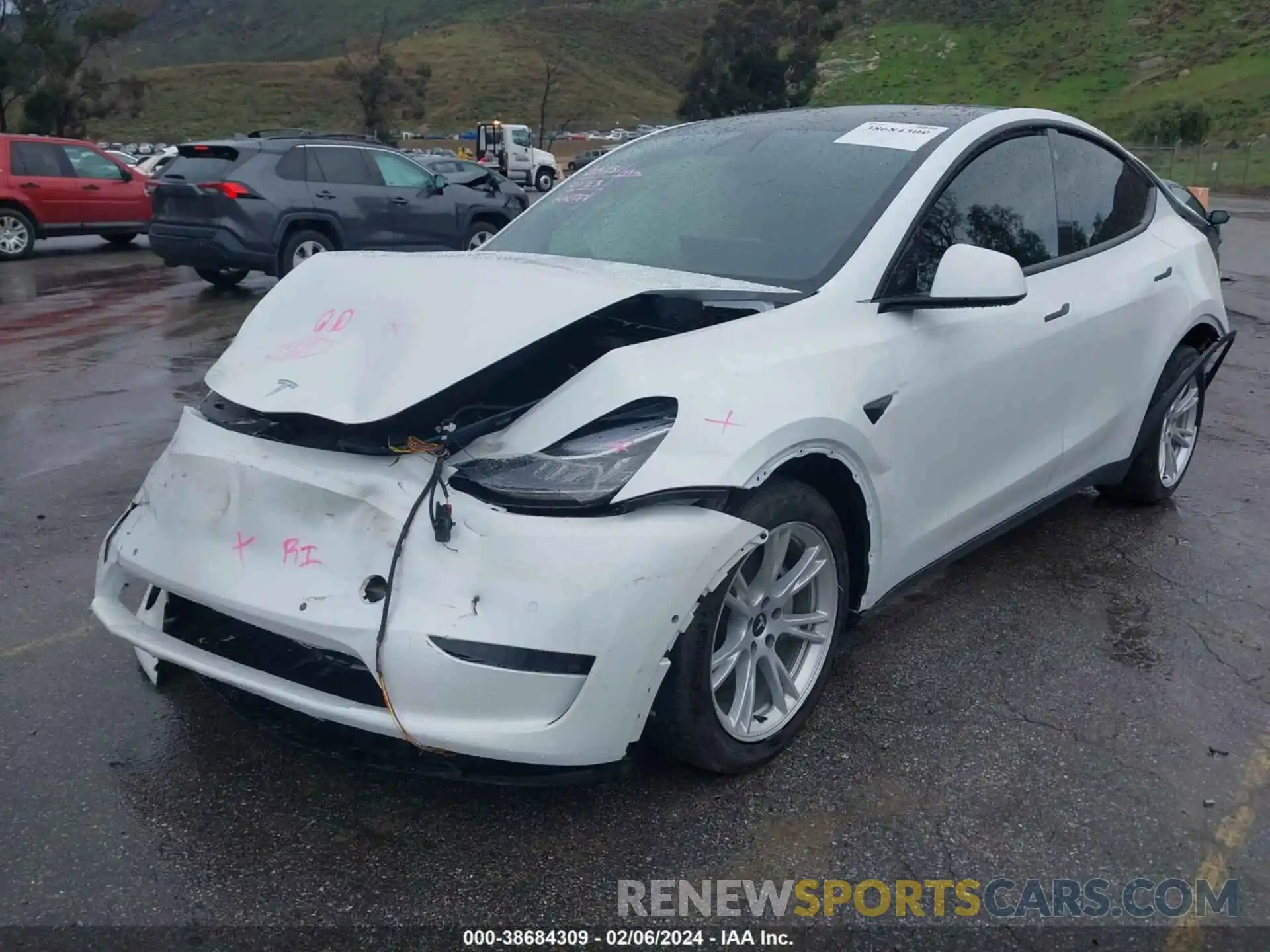 2 Photograph of a damaged car 5YJYGDEE1MF078840 TESLA MODEL Y 2021