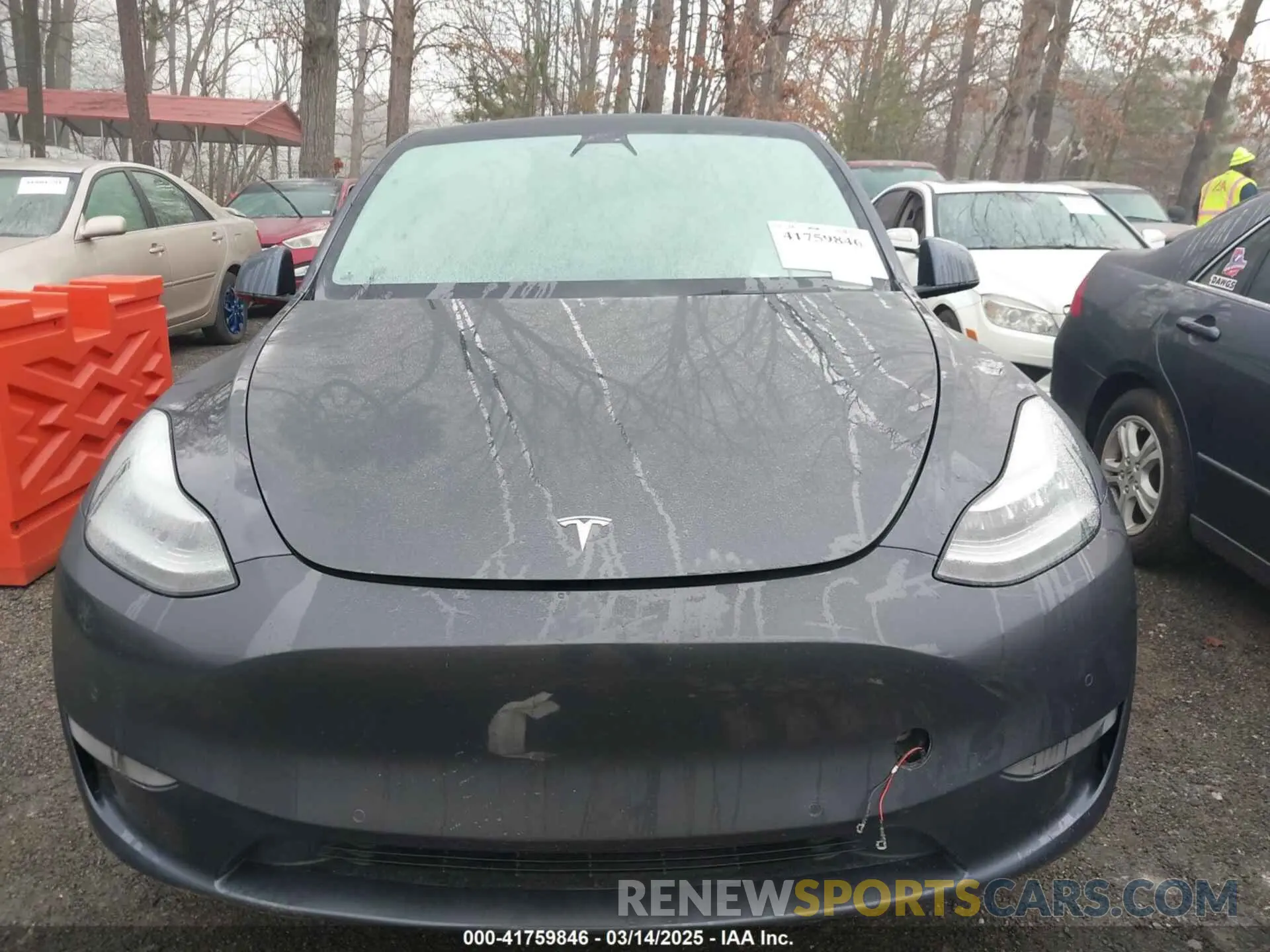11 Photograph of a damaged car 5YJYGDEE1MF100013 TESLA MODEL Y 2021