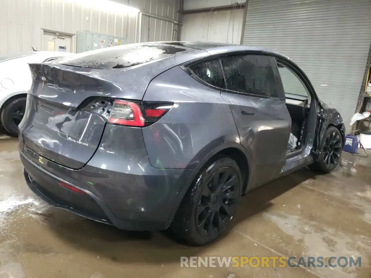 3 Photograph of a damaged car 5YJYGDEE1MF100254 TESLA MODEL Y 2021