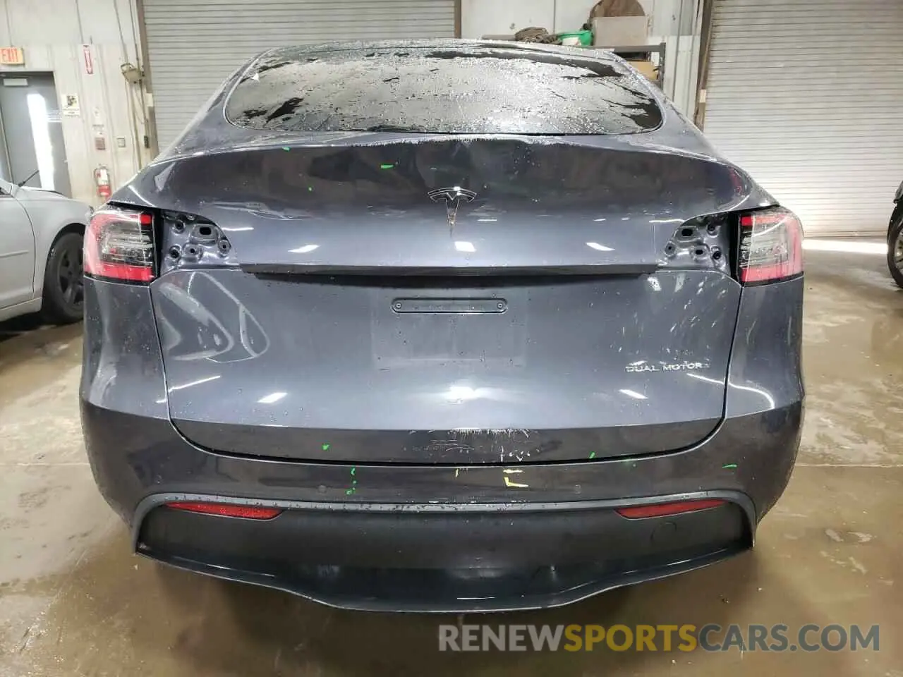 6 Photograph of a damaged car 5YJYGDEE1MF100254 TESLA MODEL Y 2021