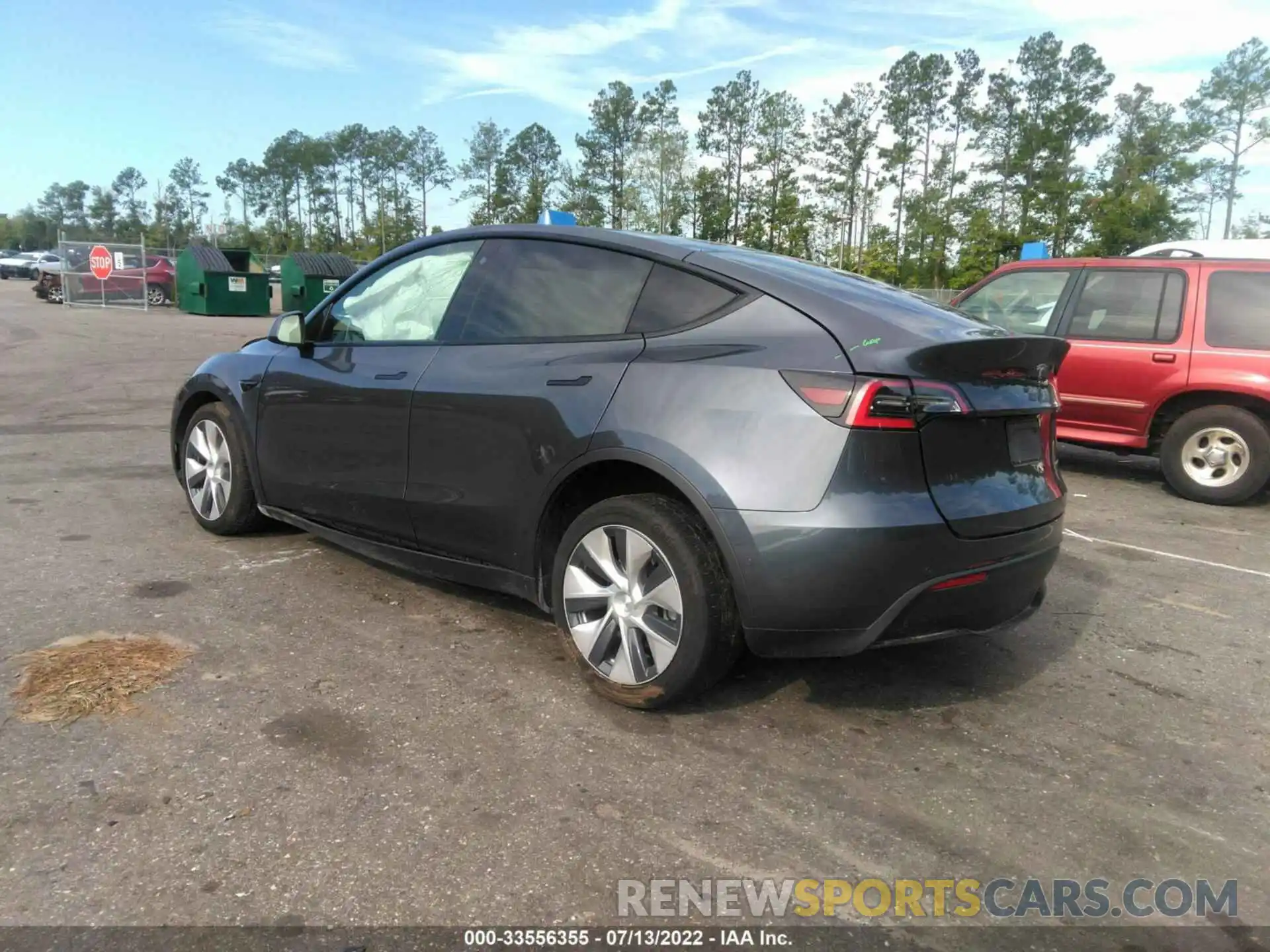 3 Photograph of a damaged car 5YJYGDEE1MF106619 TESLA MODEL Y 2021