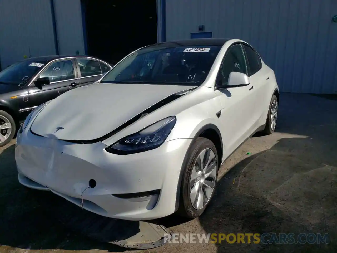 2 Photograph of a damaged car 5YJYGDEE1MF114199 TESLA MODEL Y 2021