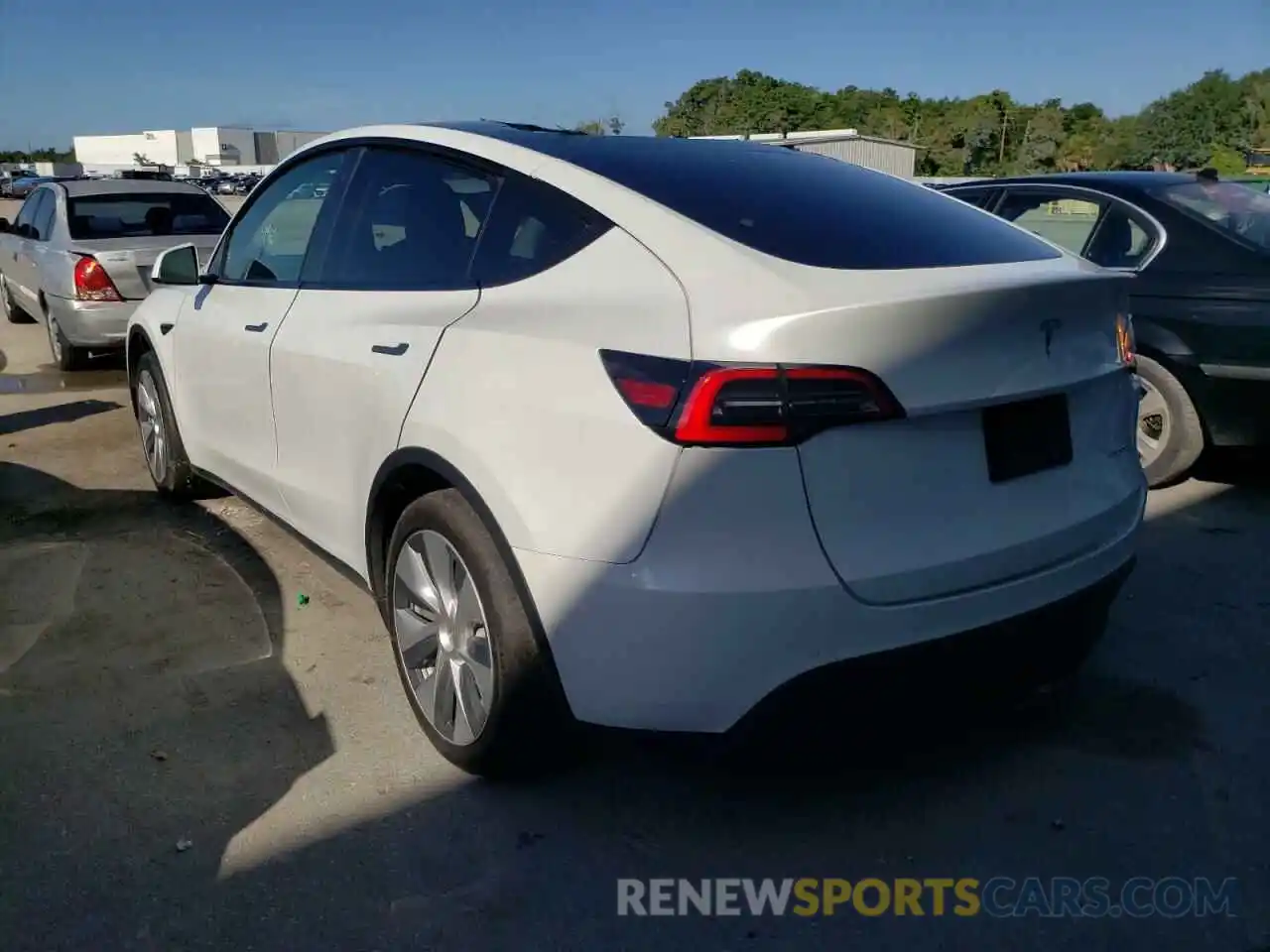 3 Photograph of a damaged car 5YJYGDEE1MF114199 TESLA MODEL Y 2021