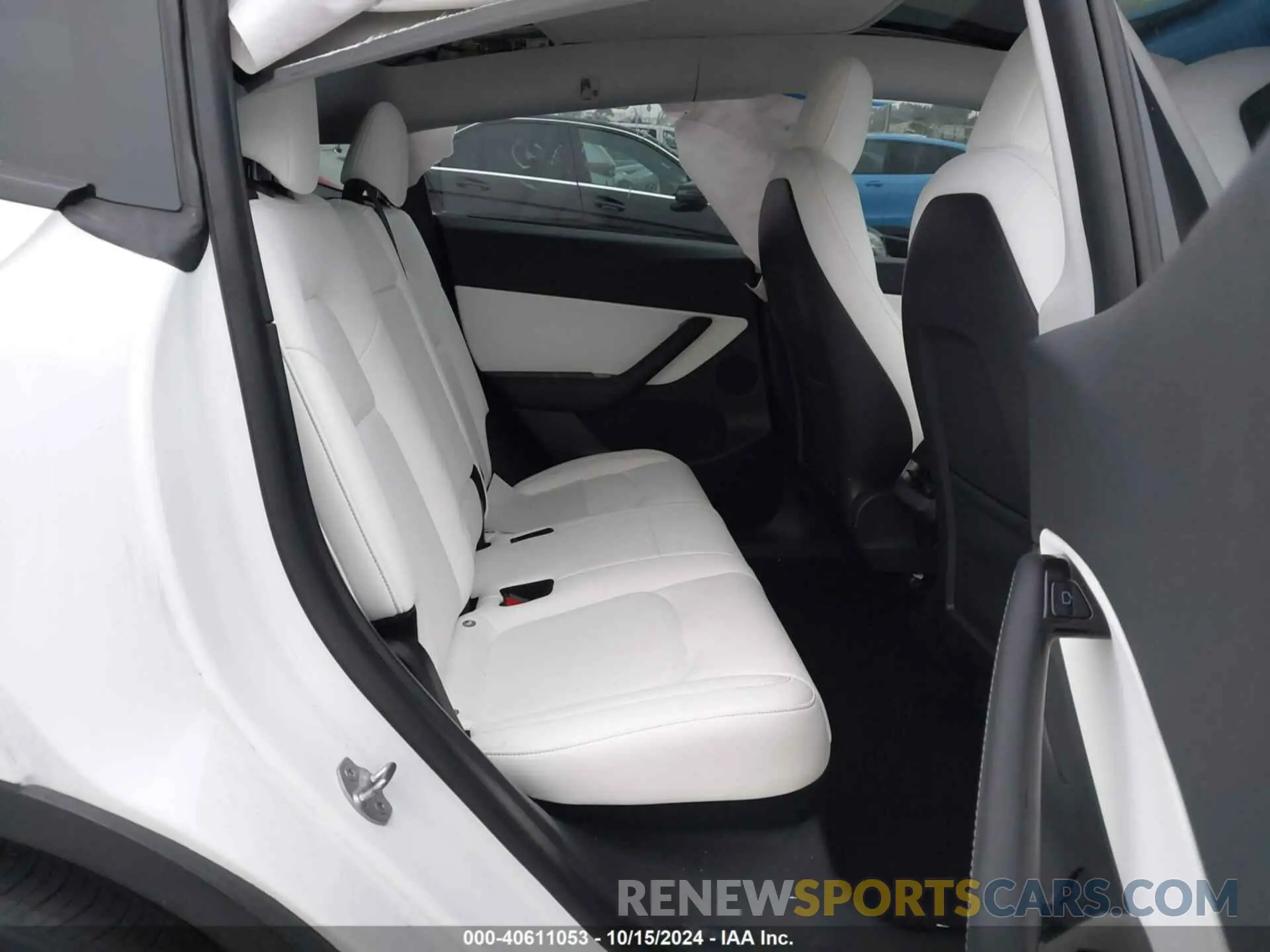 8 Photograph of a damaged car 5YJYGDEE1MF118060 TESLA MODEL Y 2021