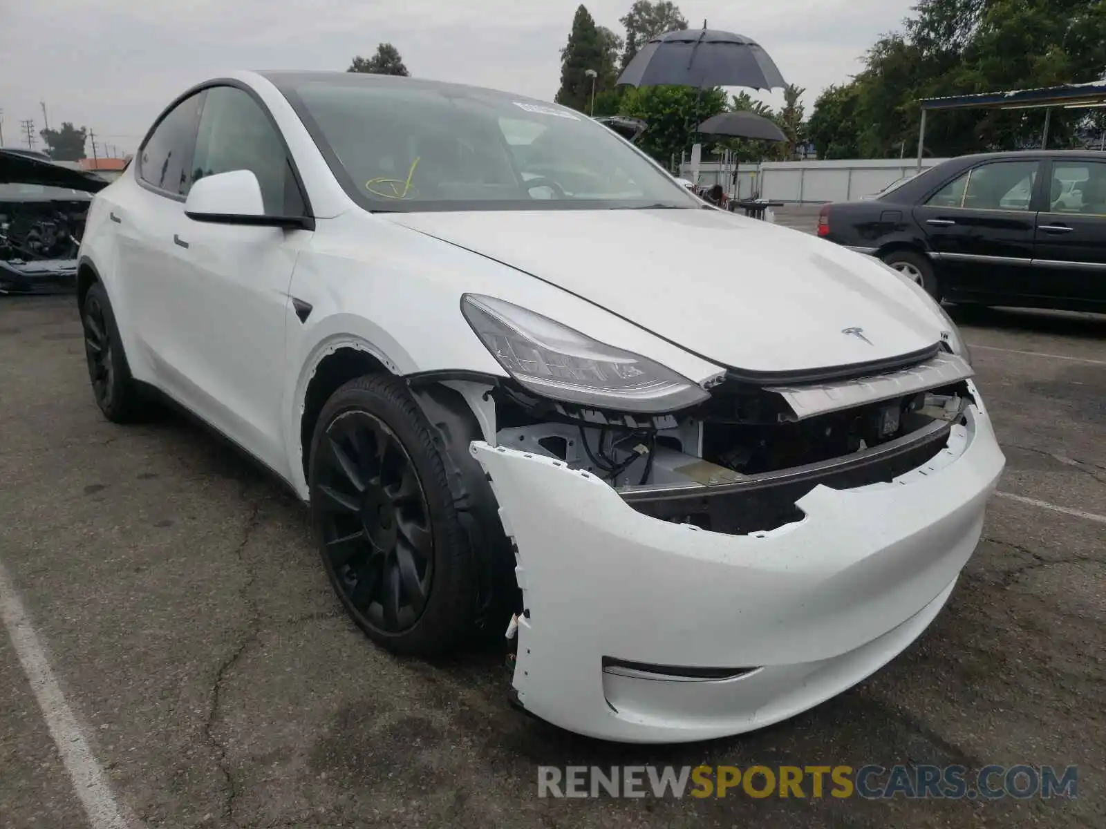 1 Photograph of a damaged car 5YJYGDEE1MF152919 TESLA MODEL Y 2021