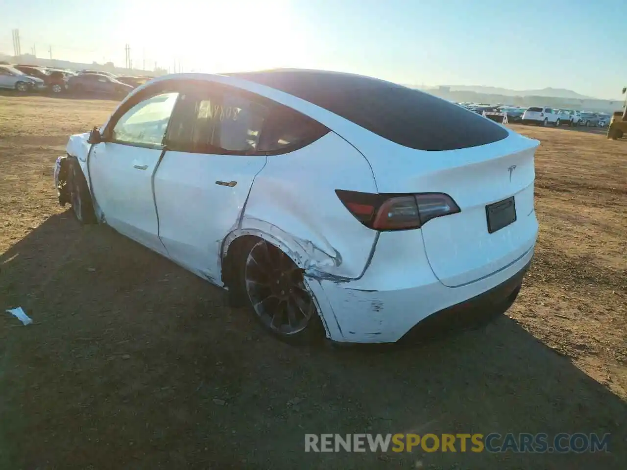 3 Photograph of a damaged car 5YJYGDEE1MF175200 TESLA MODEL Y 2021