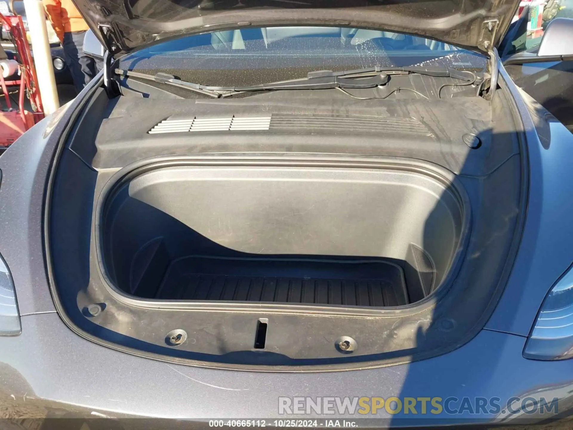 10 Photograph of a damaged car 5YJYGDEE1MF176900 TESLA MODEL Y 2021
