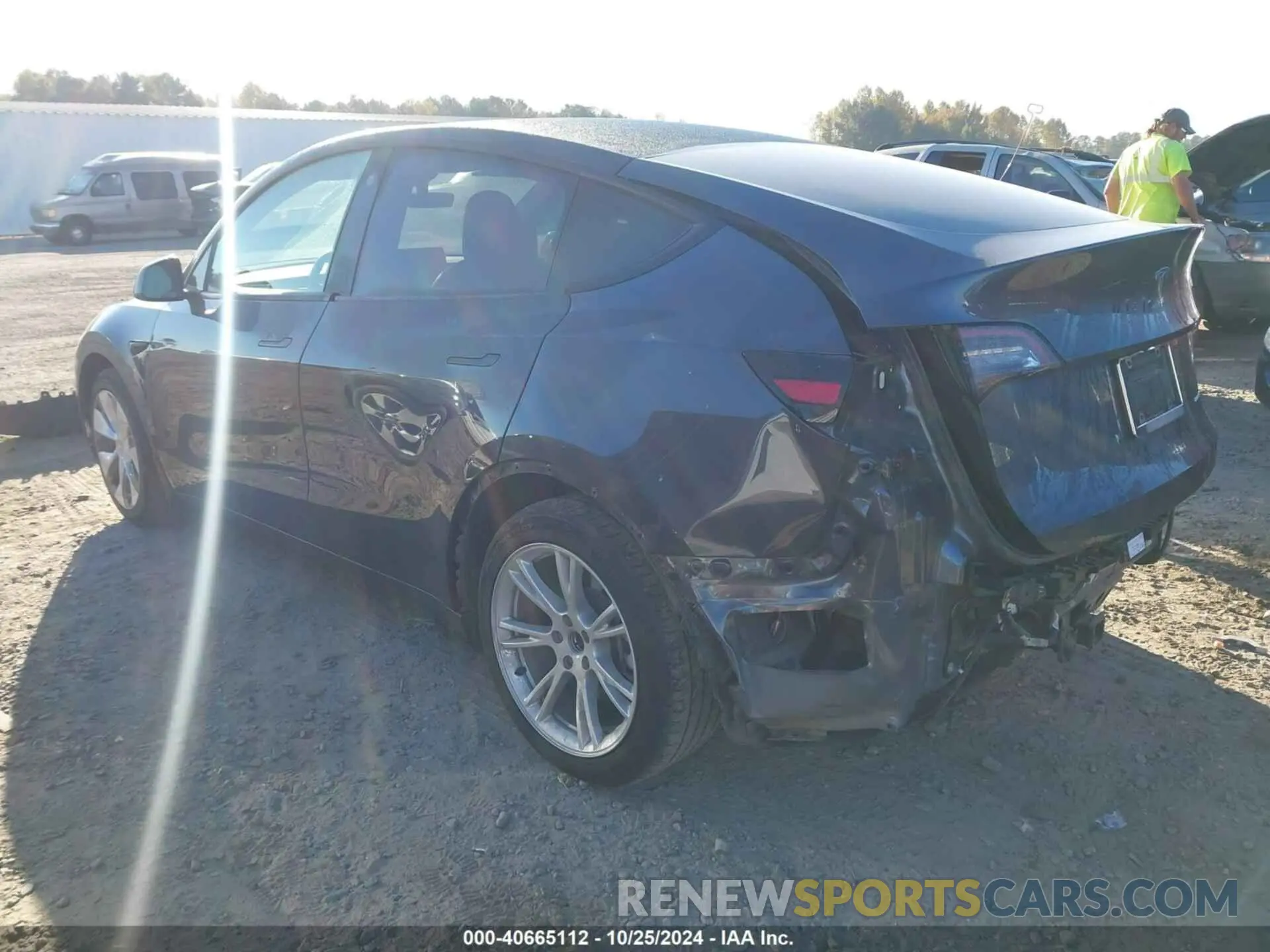 3 Photograph of a damaged car 5YJYGDEE1MF176900 TESLA MODEL Y 2021