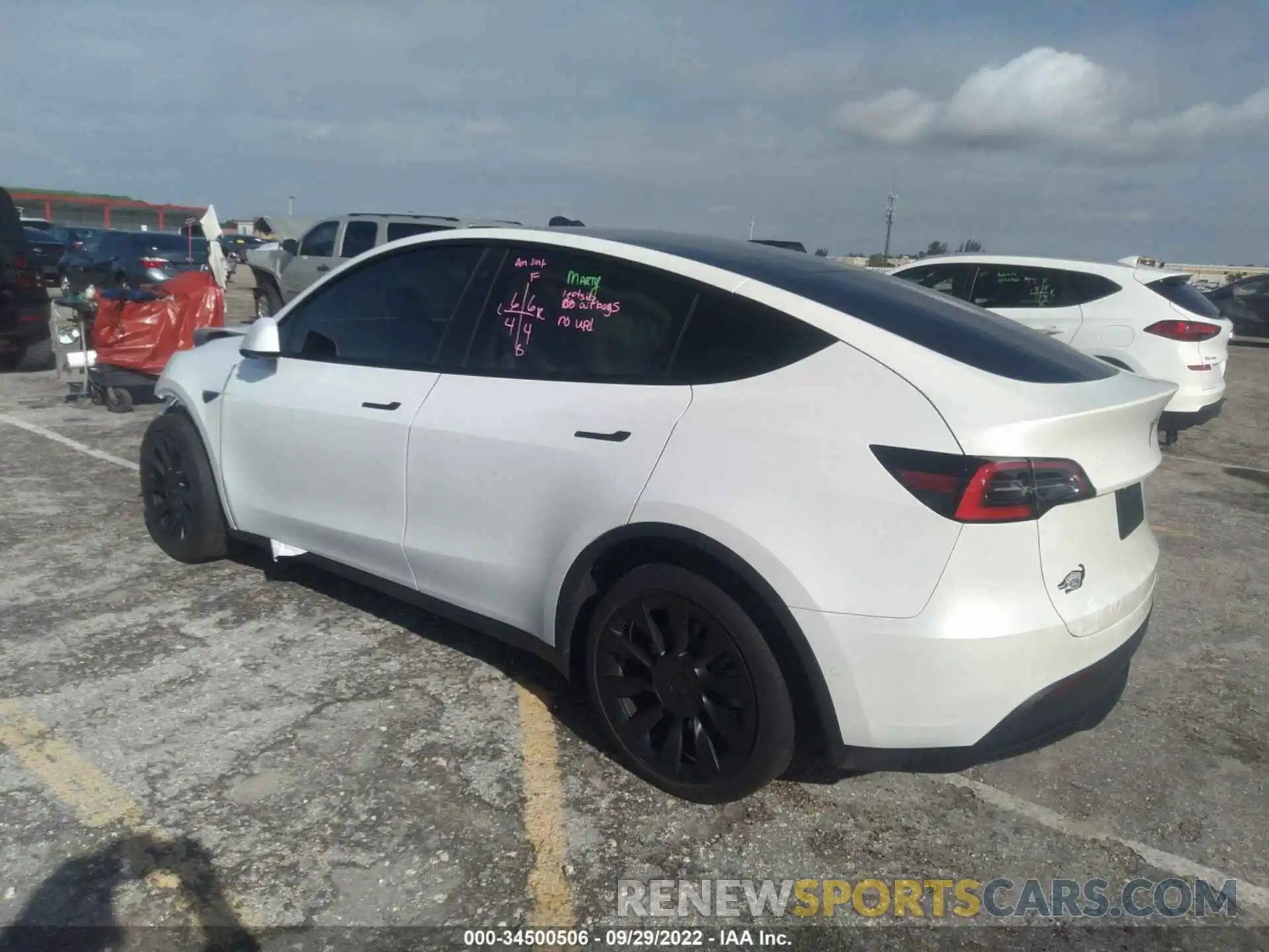 3 Photograph of a damaged car 5YJYGDEE1MF187041 TESLA MODEL Y 2021