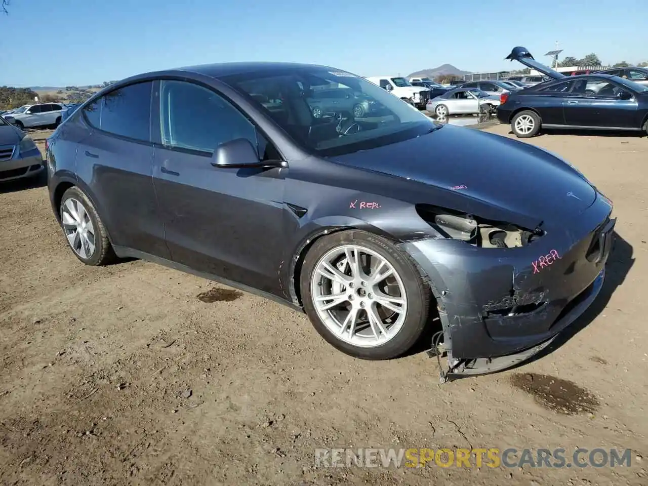 4 Photograph of a damaged car 5YJYGDEE1MF188562 TESLA MODEL Y 2021