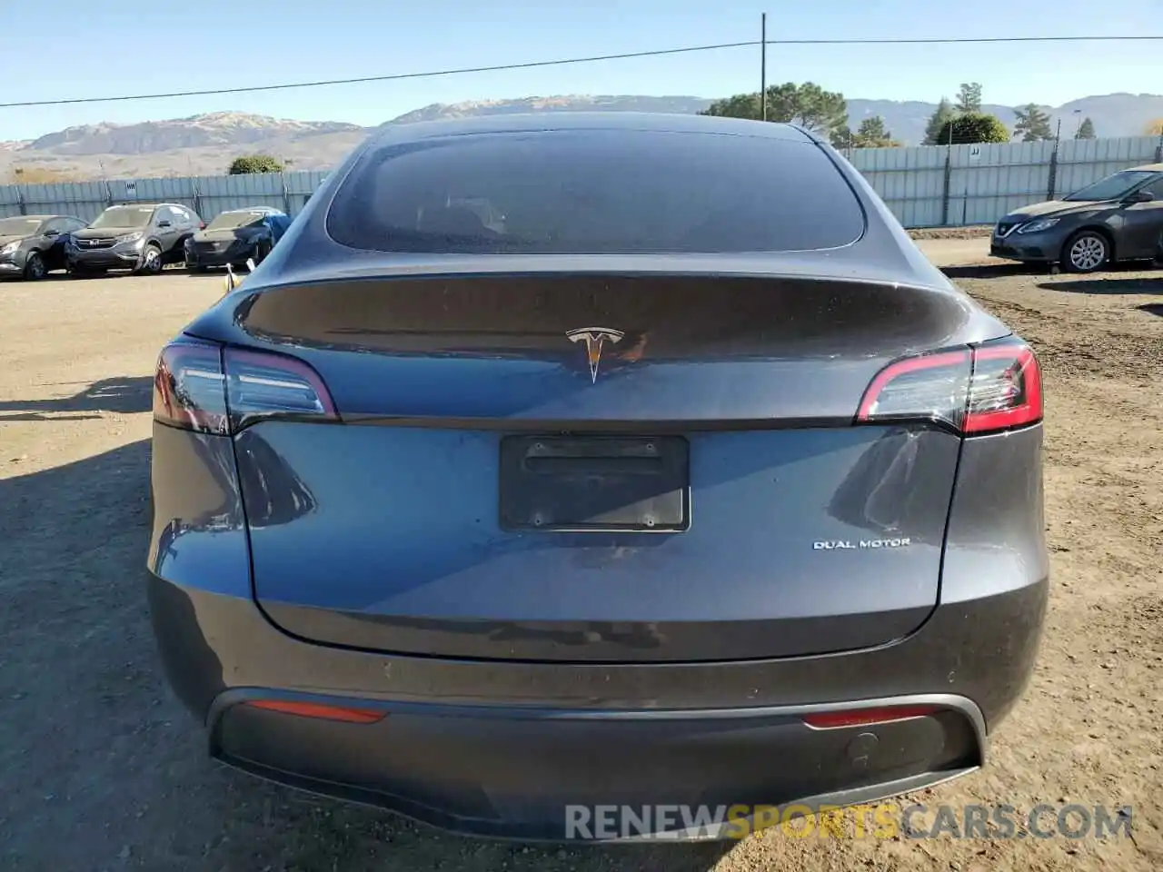 6 Photograph of a damaged car 5YJYGDEE1MF188562 TESLA MODEL Y 2021