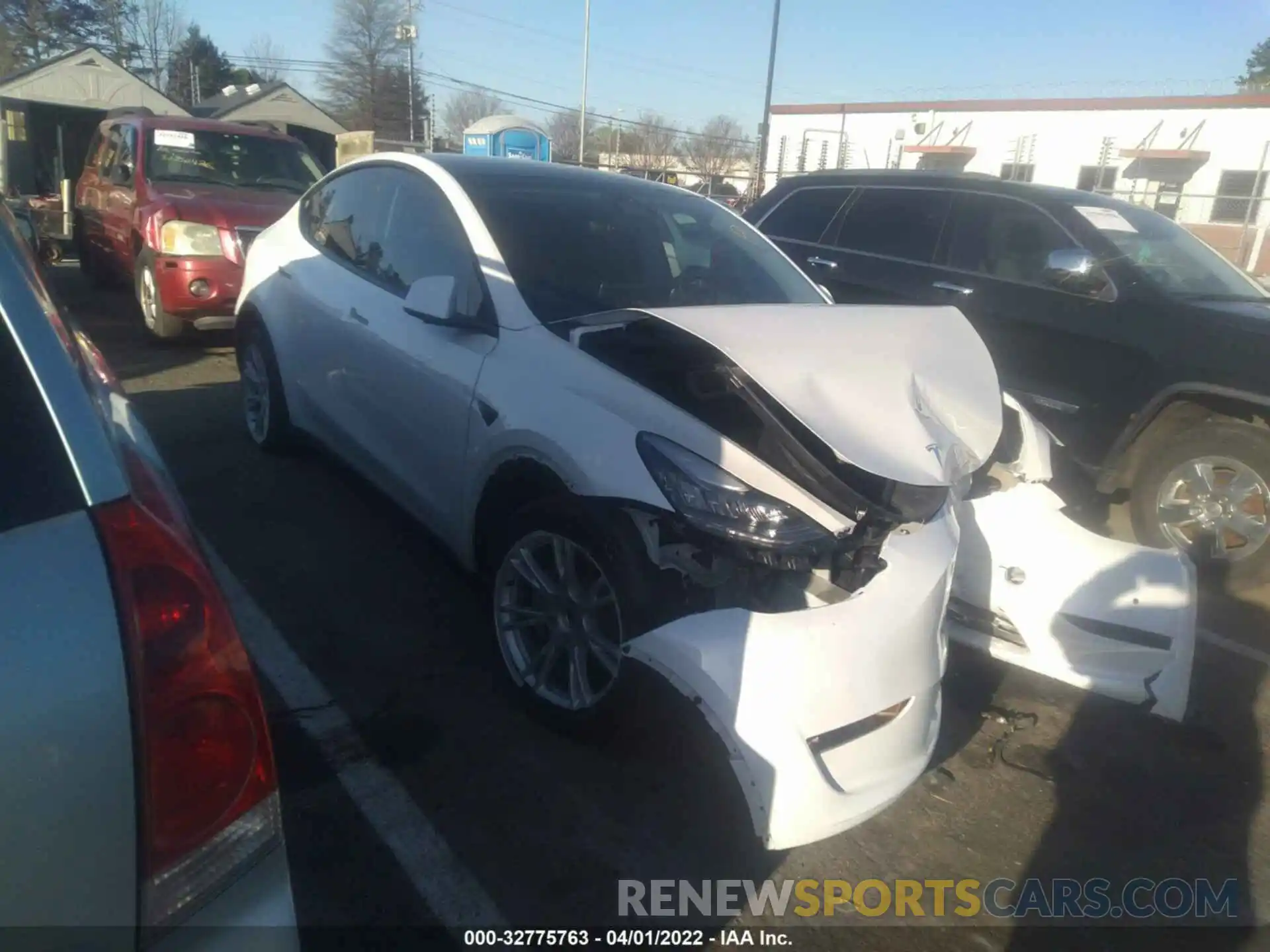 1 Photograph of a damaged car 5YJYGDEE1MF200256 TESLA MODEL Y 2021