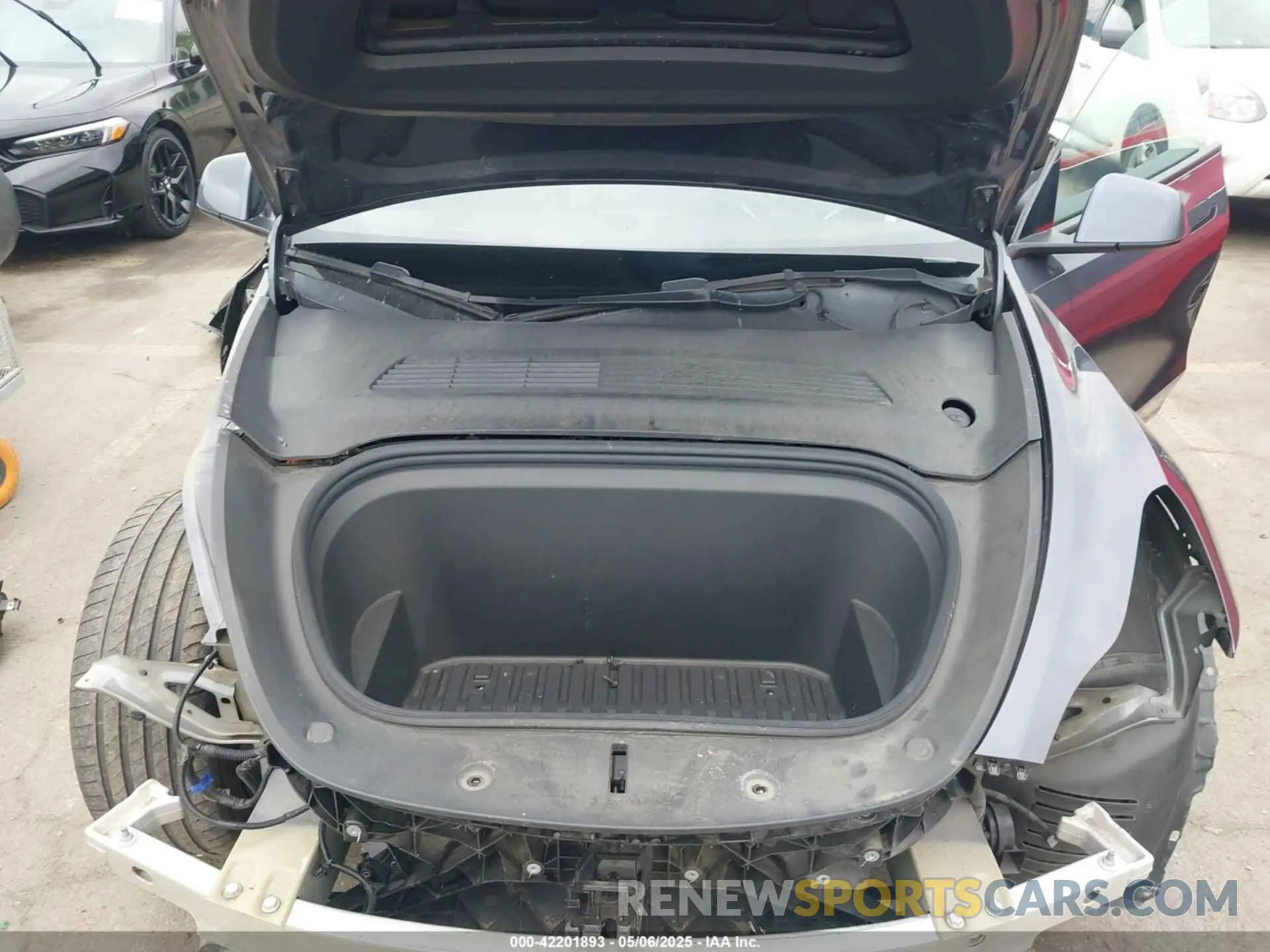 10 Photograph of a damaged car 5YJYGDEE1MF217929 TESLA MODEL Y 2021