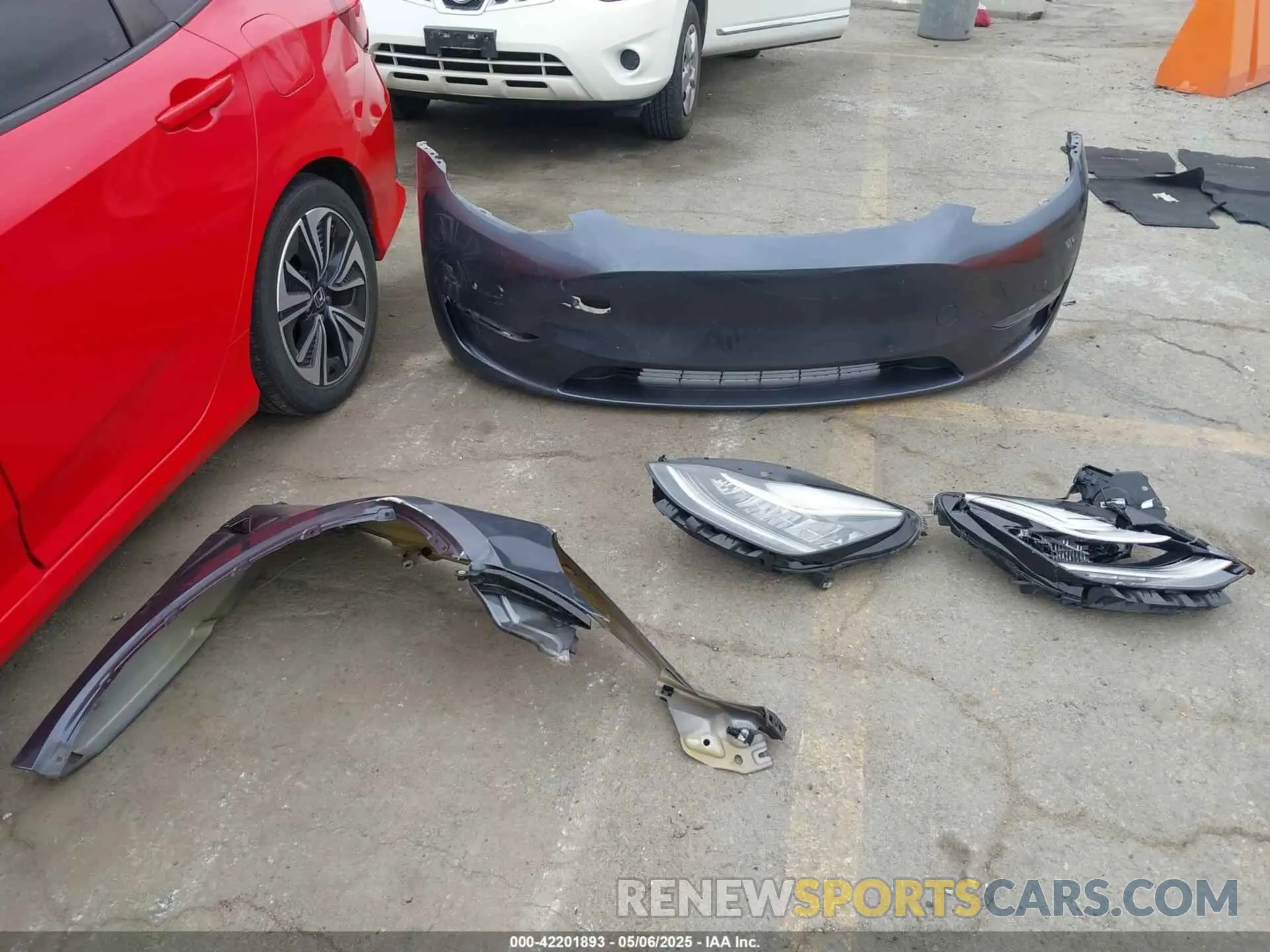 12 Photograph of a damaged car 5YJYGDEE1MF217929 TESLA MODEL Y 2021
