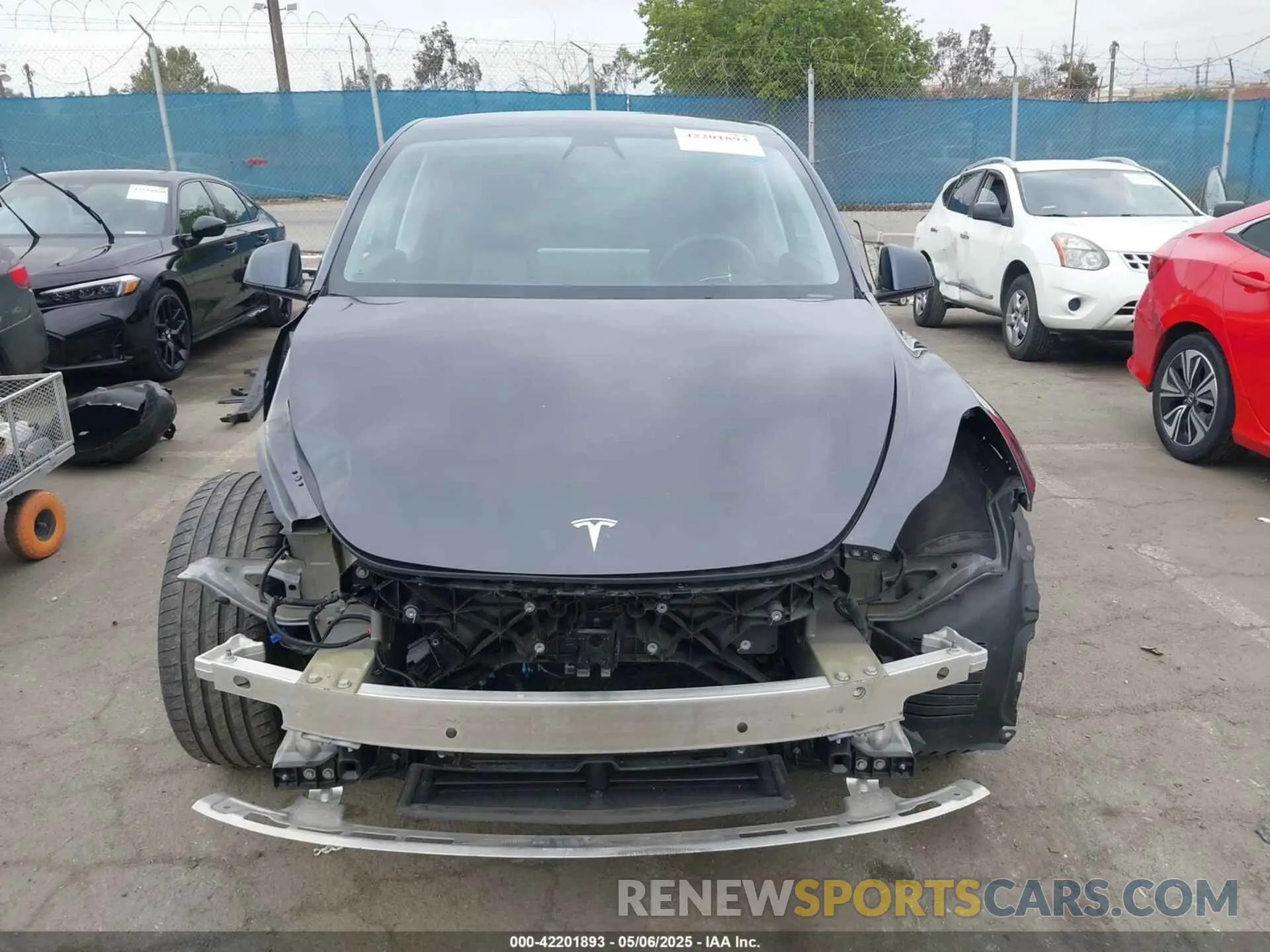 13 Photograph of a damaged car 5YJYGDEE1MF217929 TESLA MODEL Y 2021