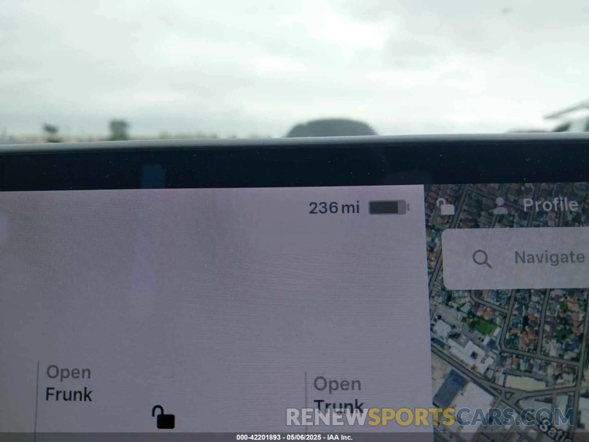 18 Photograph of a damaged car 5YJYGDEE1MF217929 TESLA MODEL Y 2021