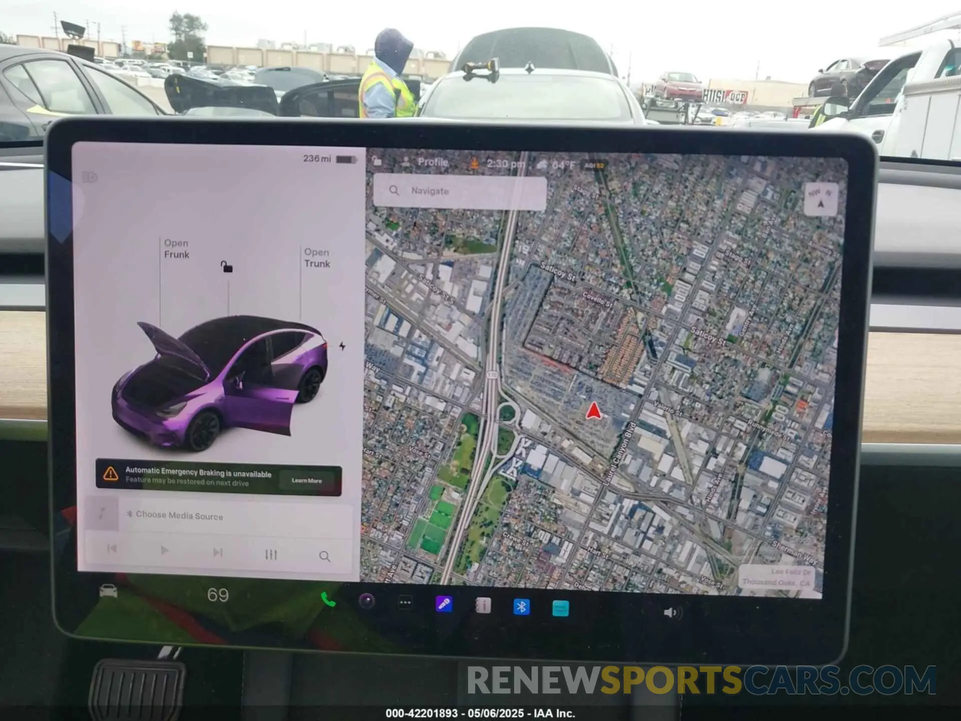 19 Photograph of a damaged car 5YJYGDEE1MF217929 TESLA MODEL Y 2021
