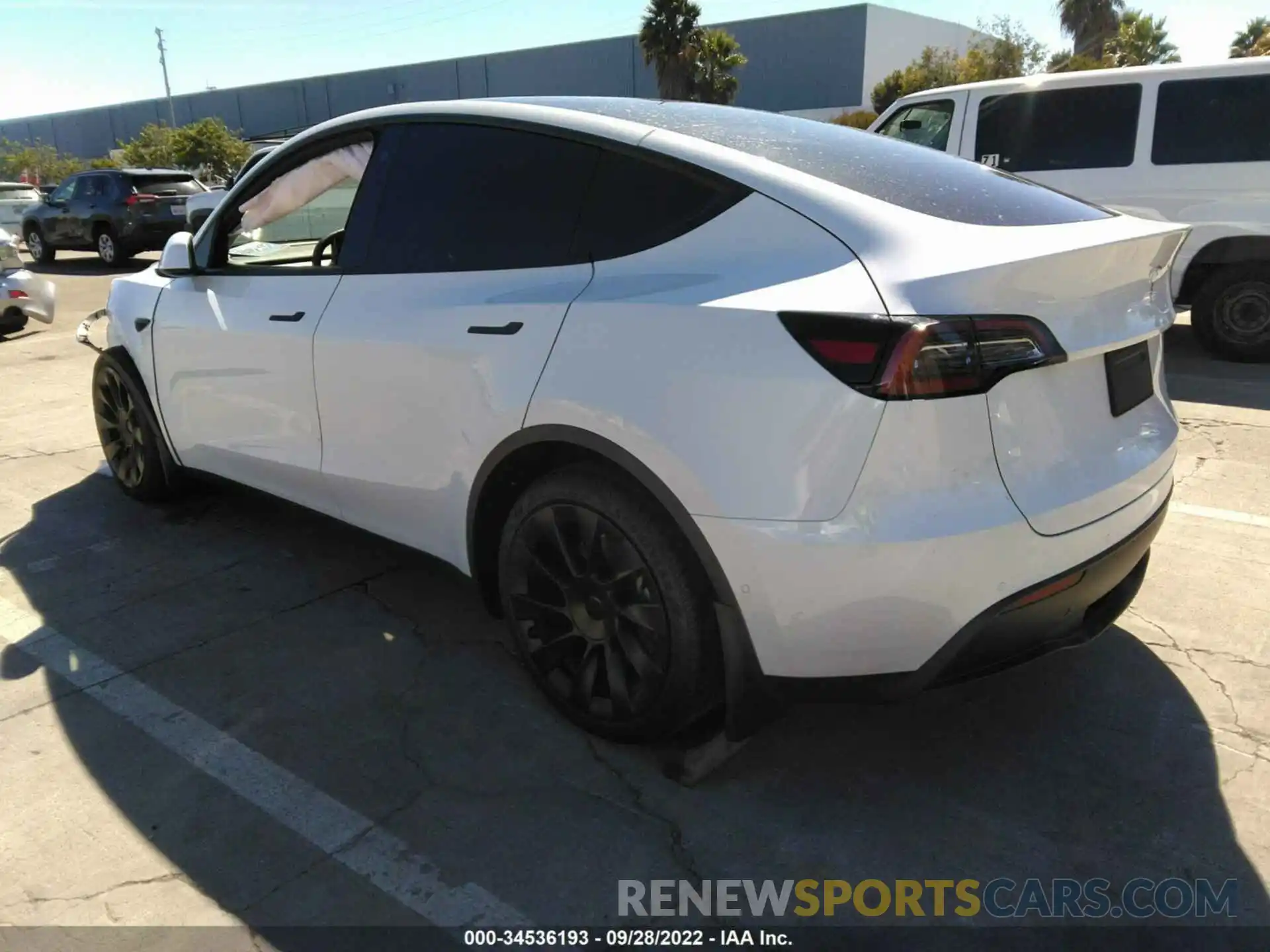 3 Photograph of a damaged car 5YJYGDEE1MF231961 TESLA MODEL Y 2021