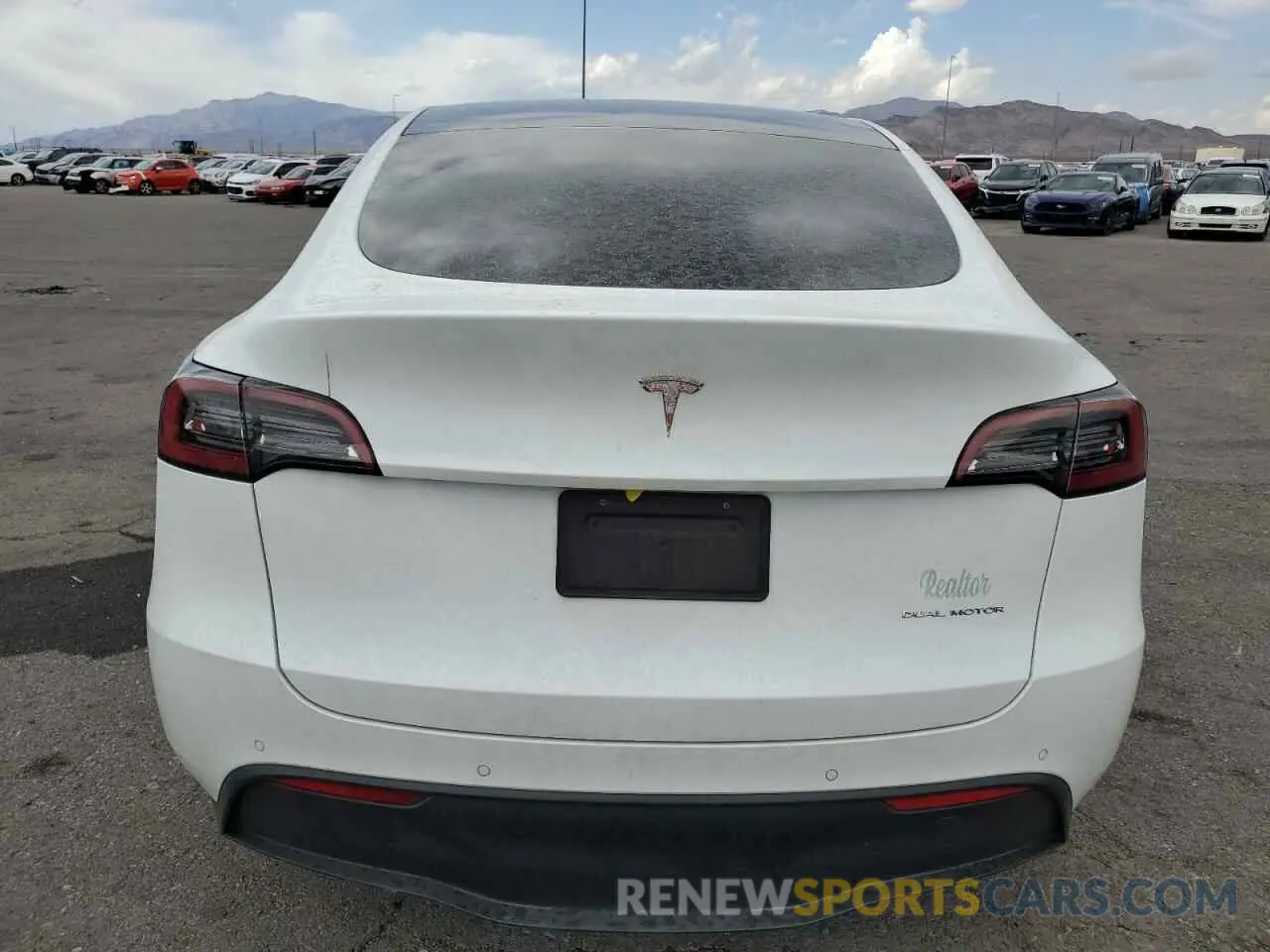 6 Photograph of a damaged car 5YJYGDEE1MF232253 TESLA MODEL Y 2021