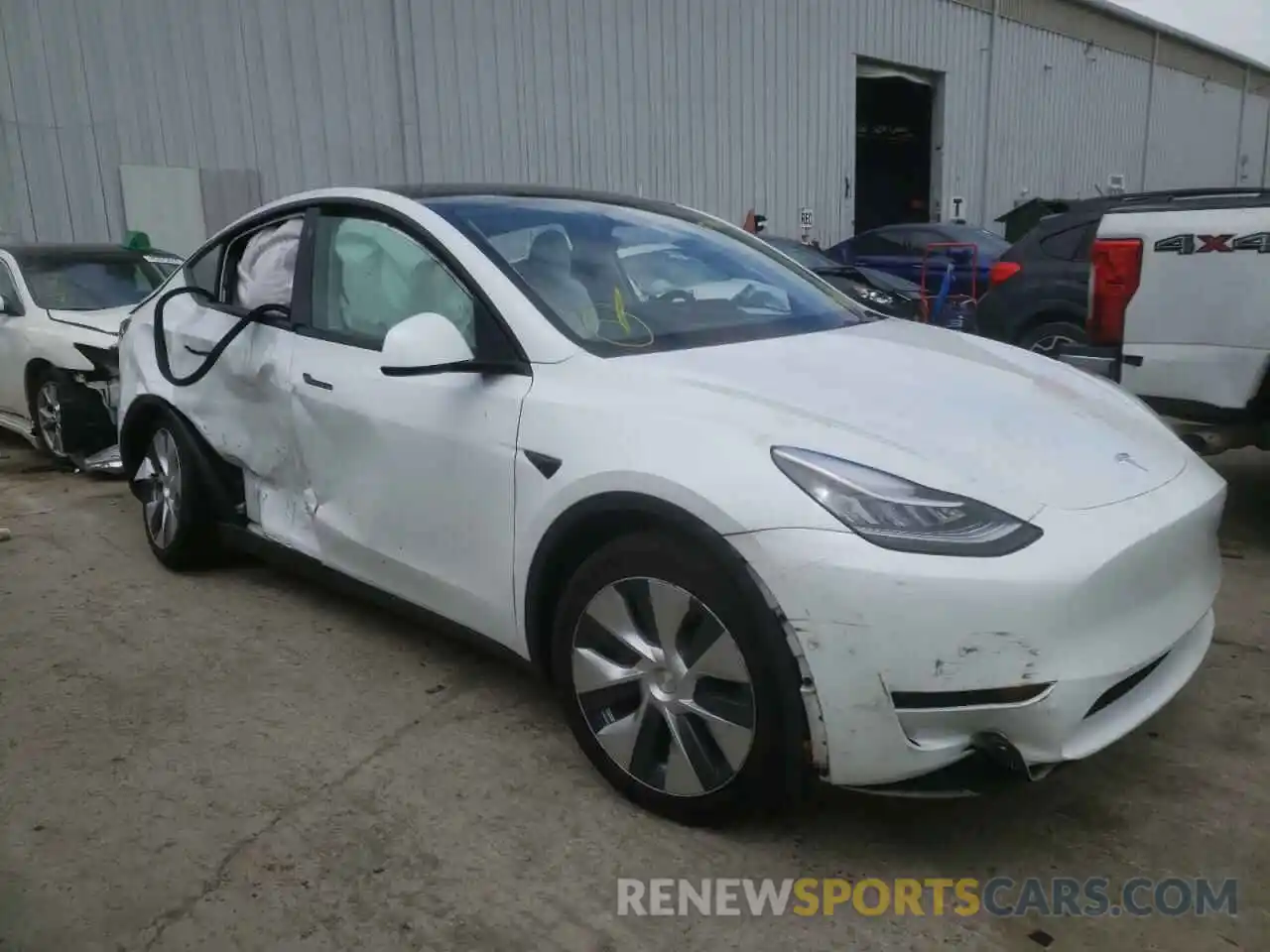 9 Photograph of a damaged car 5YJYGDEE1MF251515 TESLA MODEL Y 2021