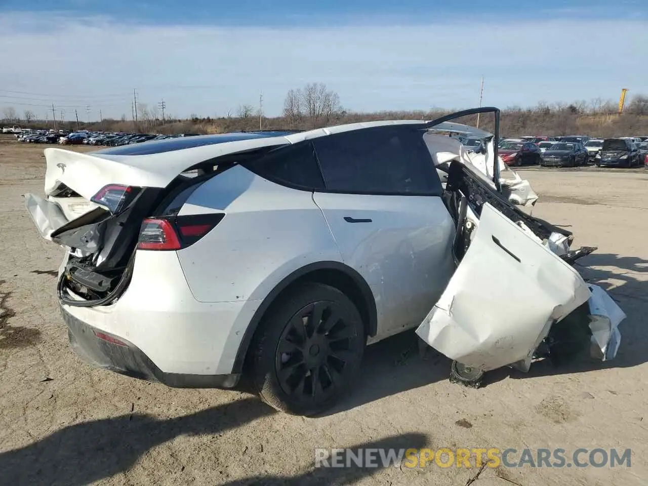 3 Photograph of a damaged car 5YJYGDEE1MF253992 TESLA MODEL Y 2021