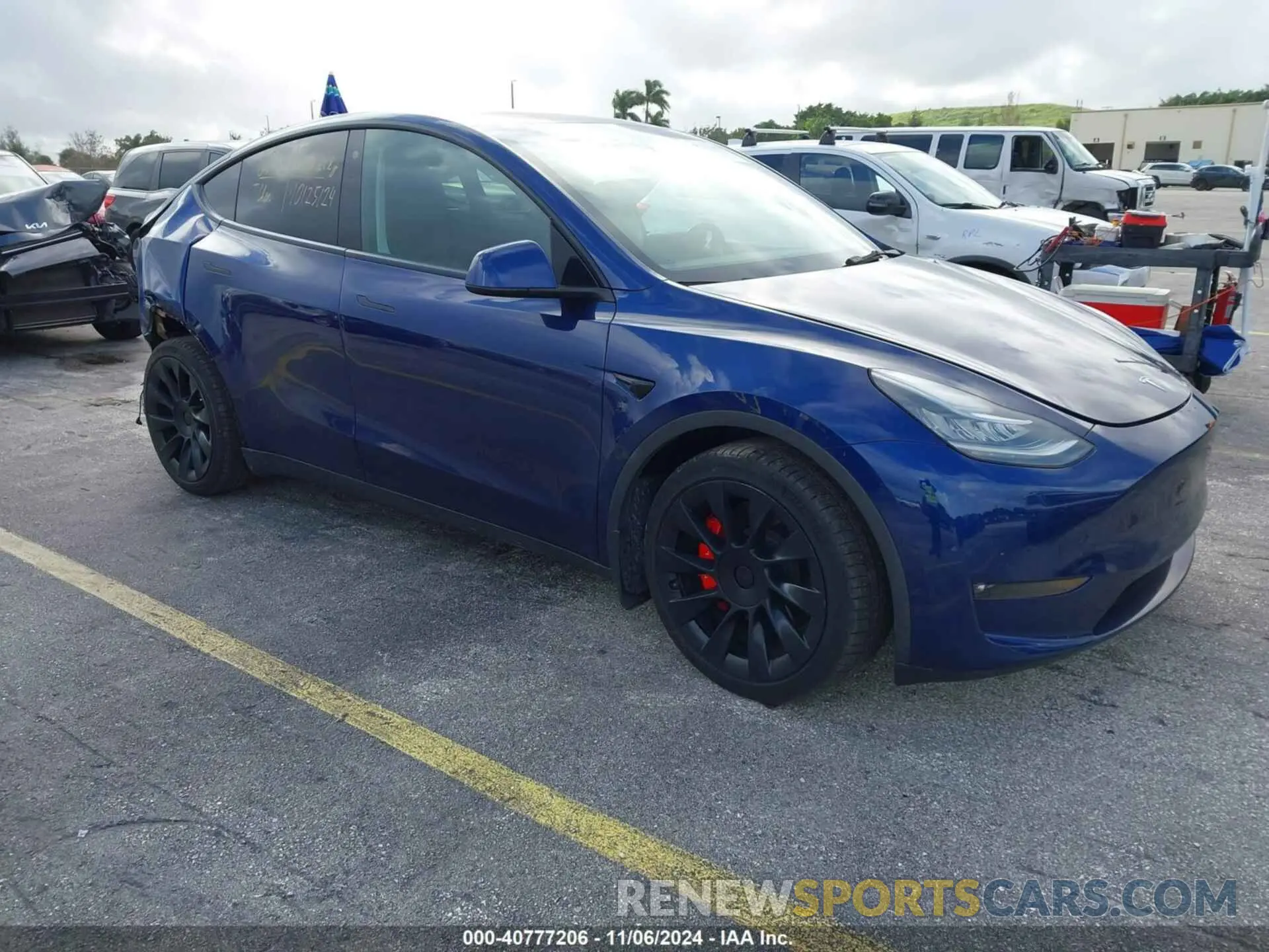 1 Photograph of a damaged car 5YJYGDEE1MF259615 TESLA MODEL Y 2021